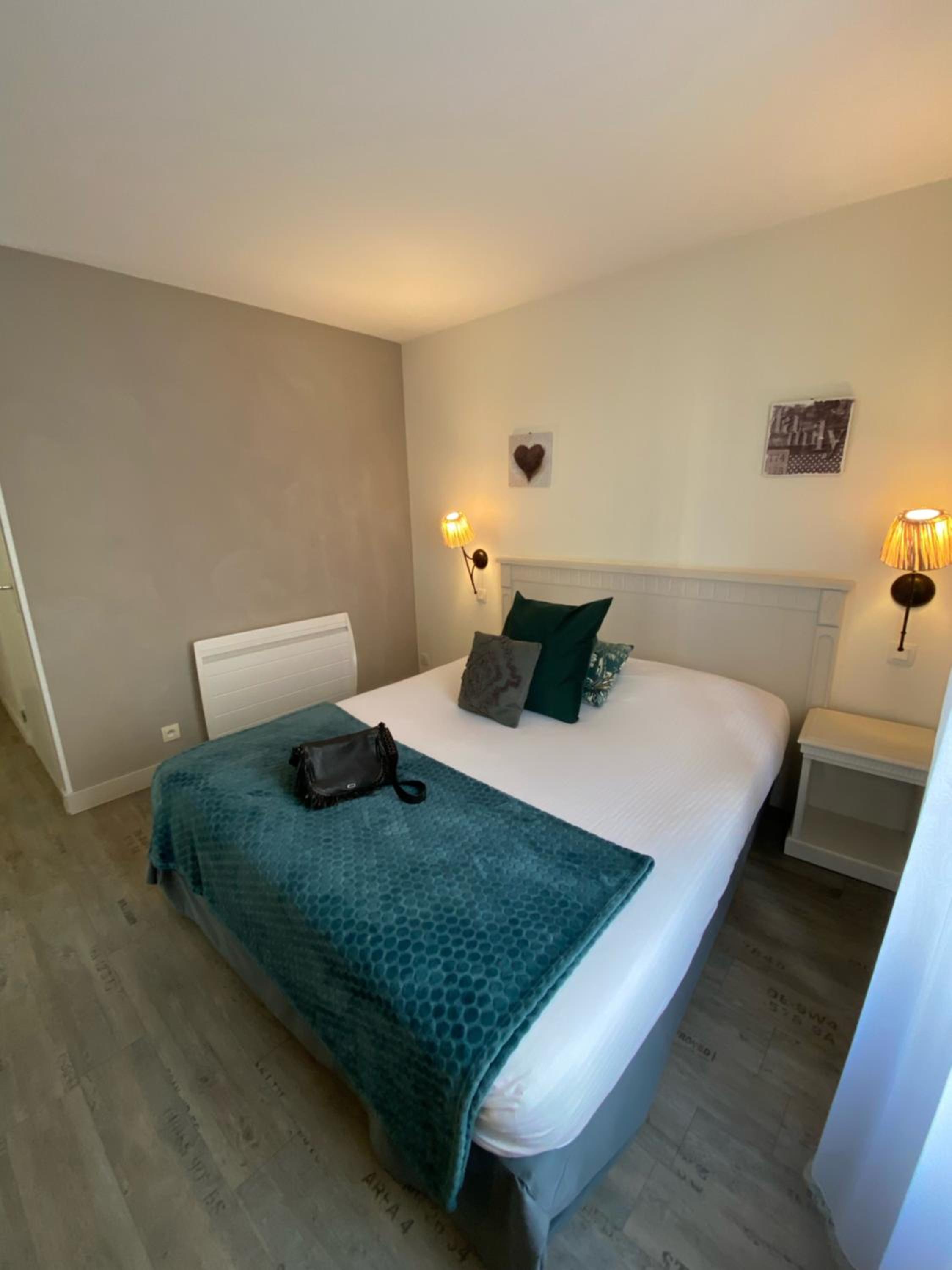 Superior Double Room - Photo 2