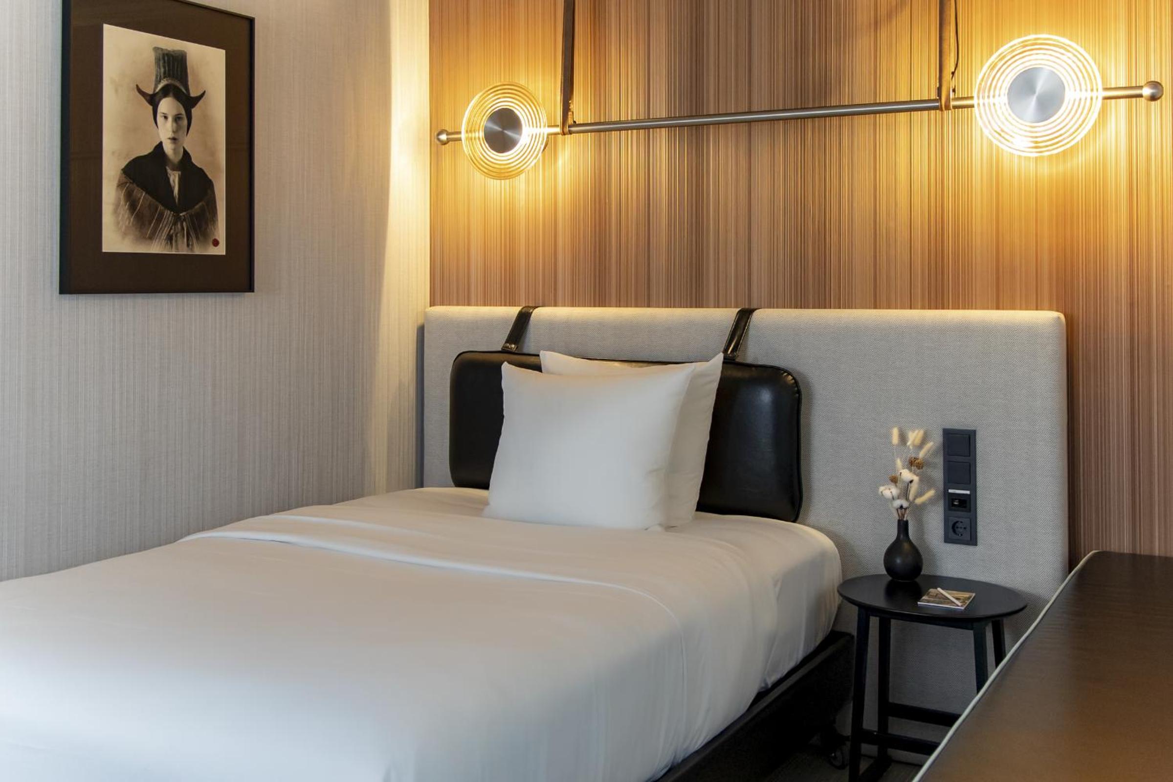Classic Single Room