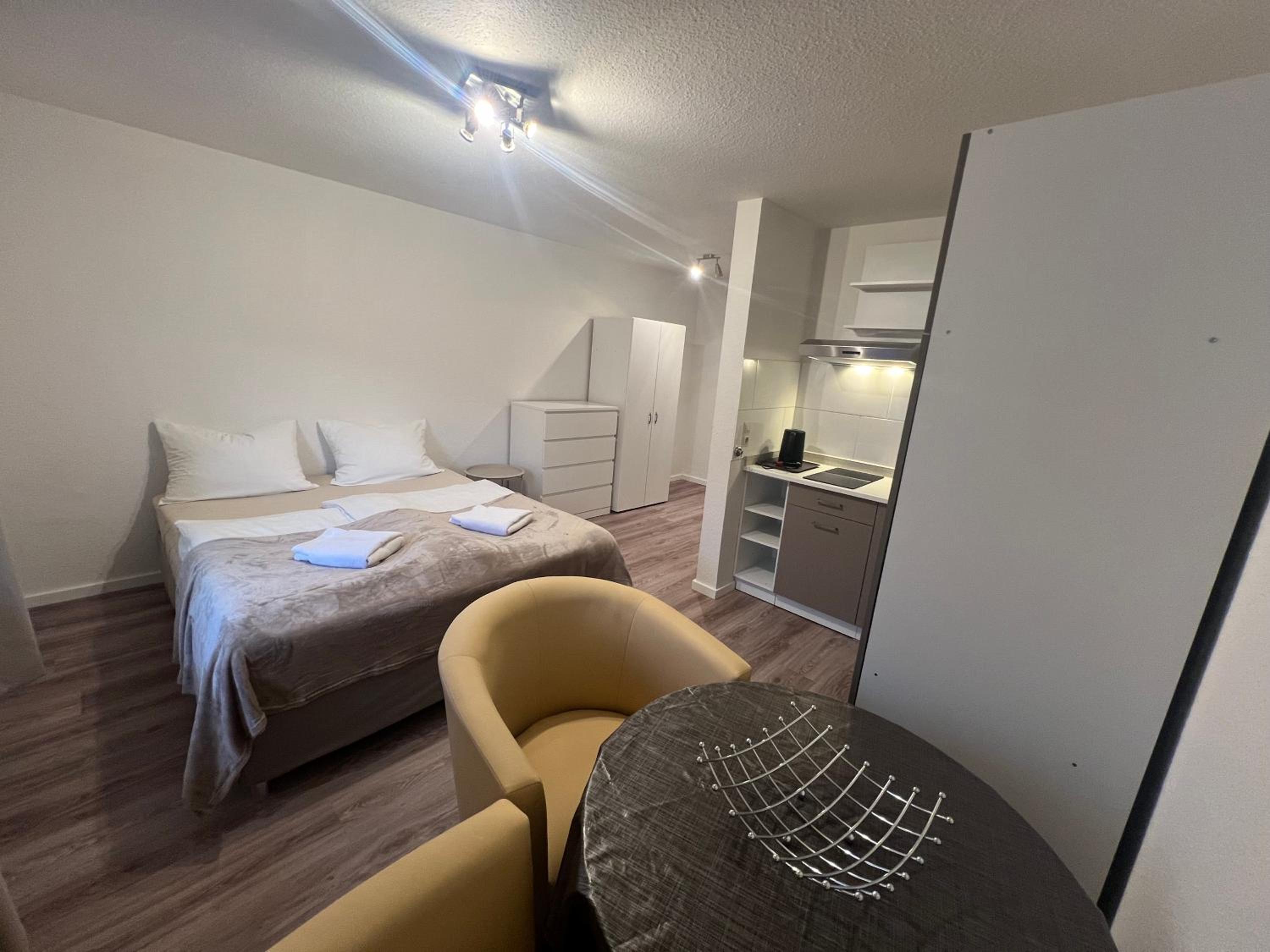 One-Bedroom Apartment photo 1