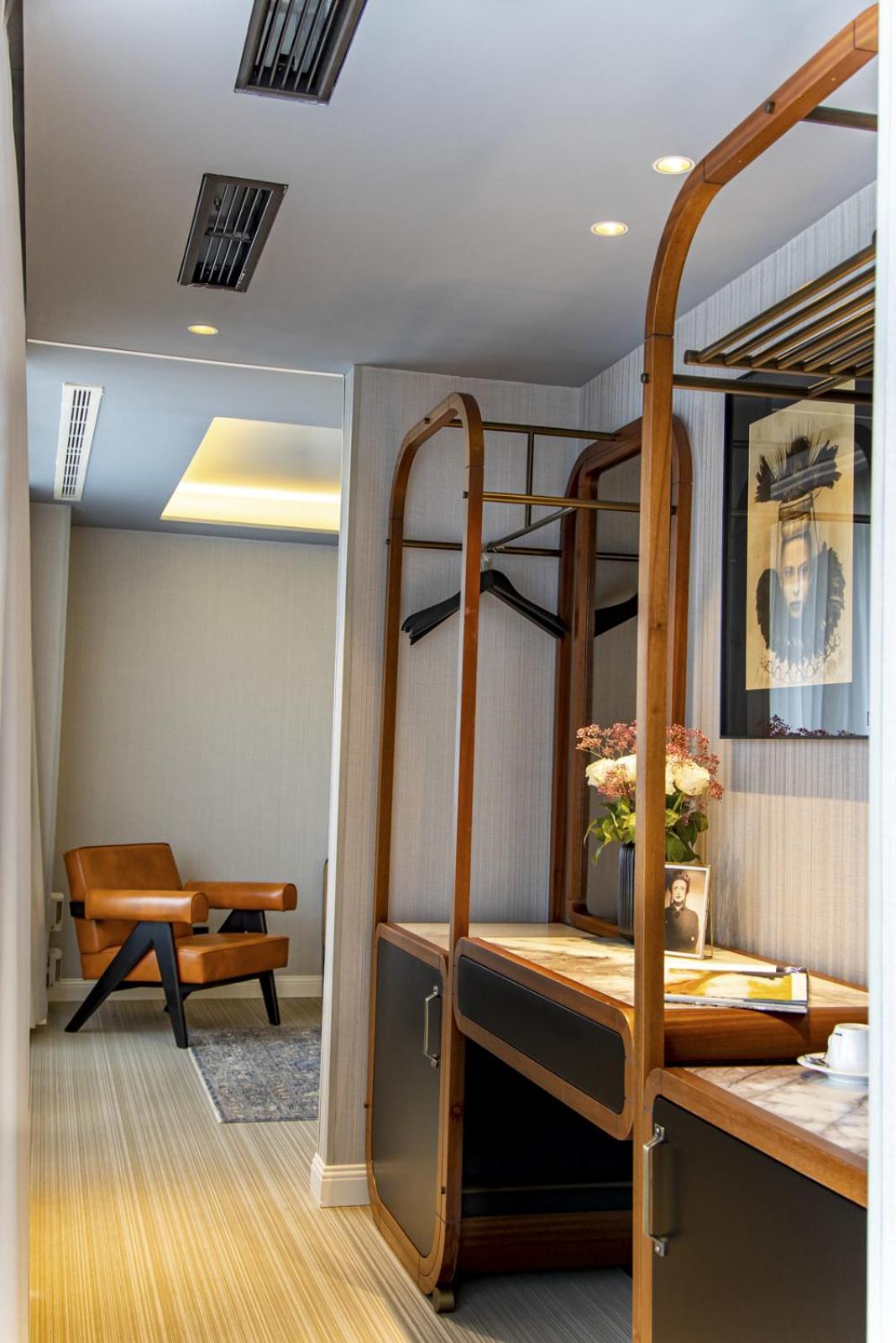 Deluxe Junior Suite With Double Bed And Balcony