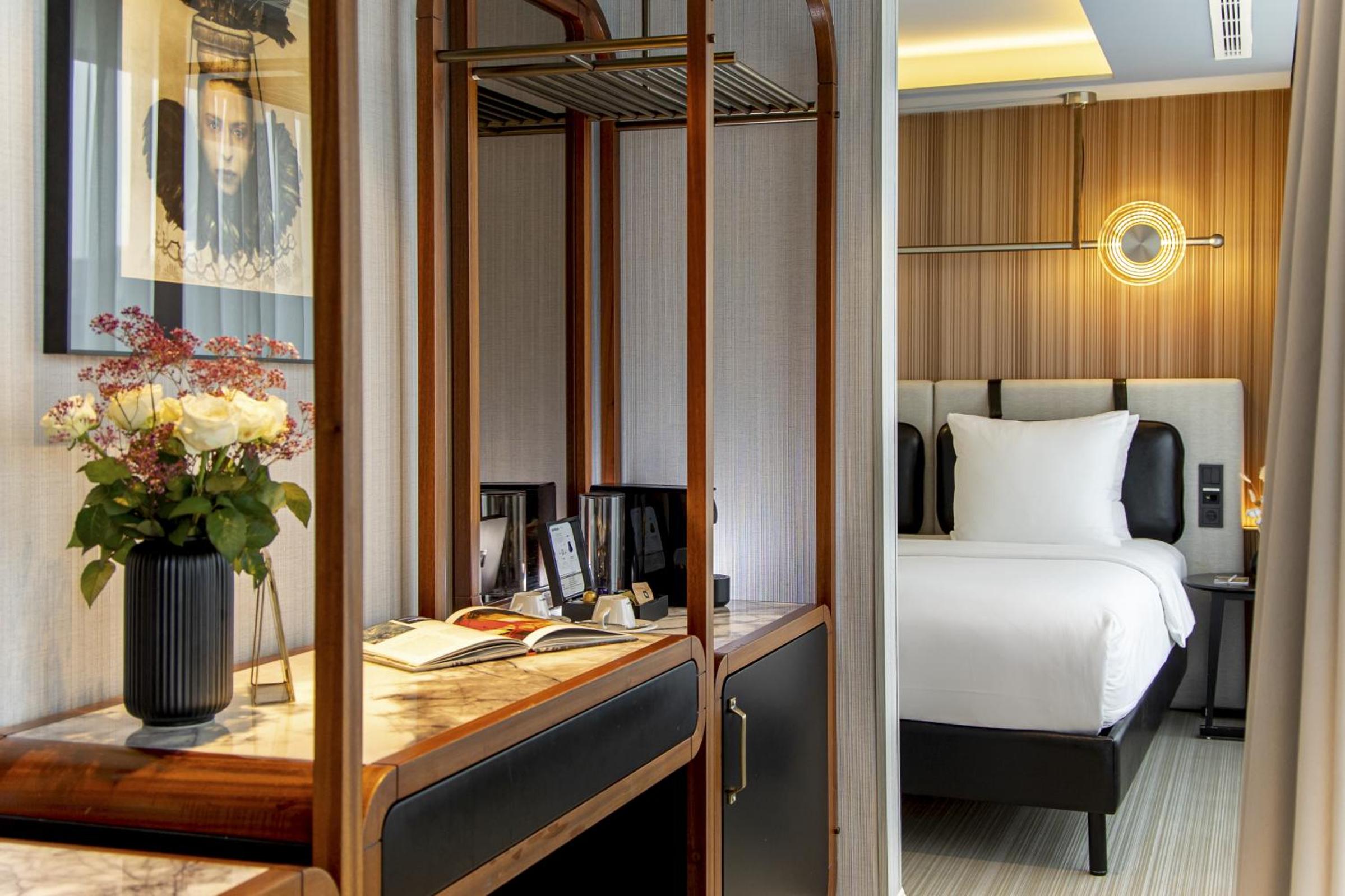 Deluxe Junior Suite With Double Bed And Balcony