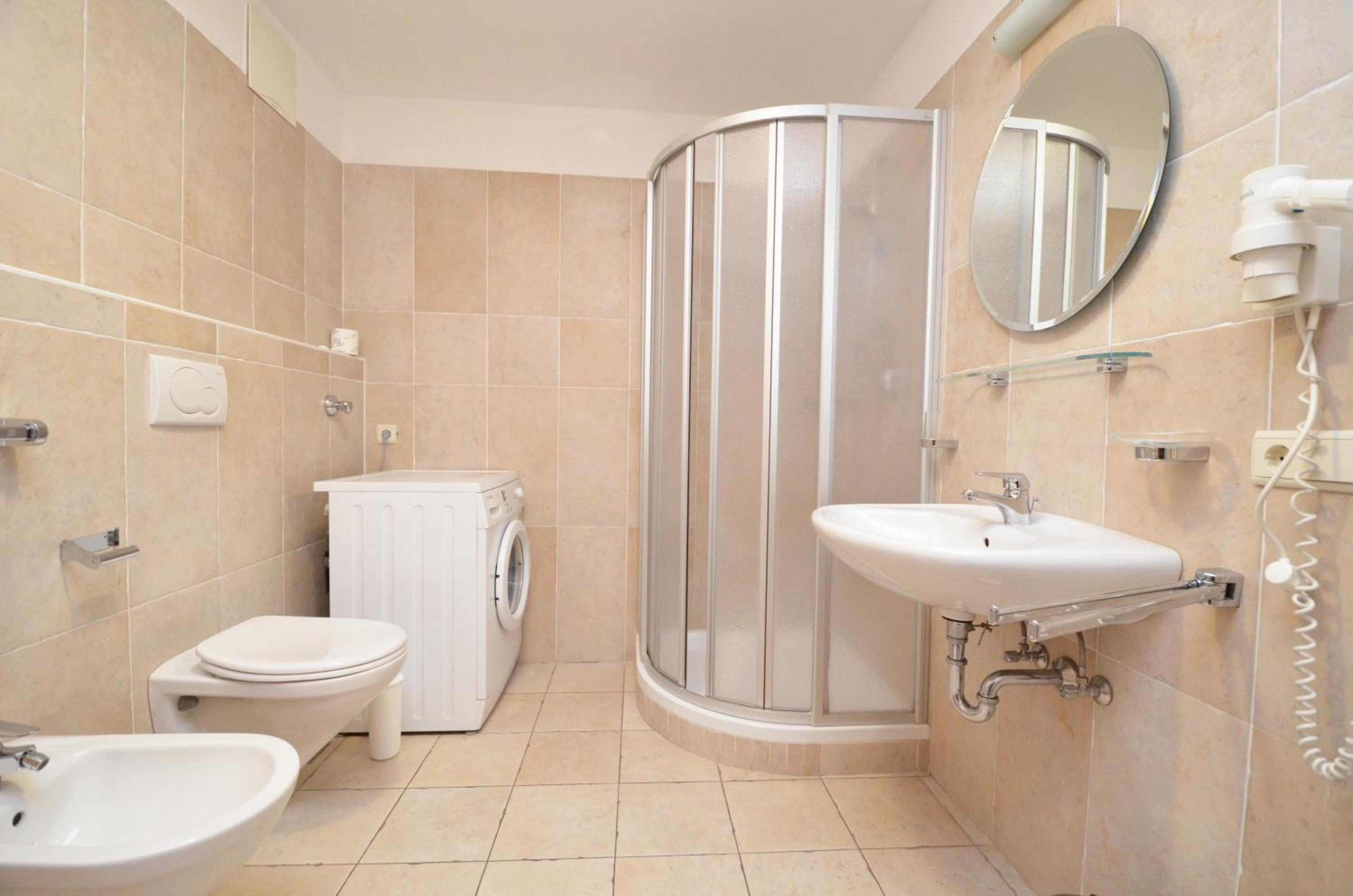 AT 112-9 - Two Room apartment with balcony and river view photo 3
