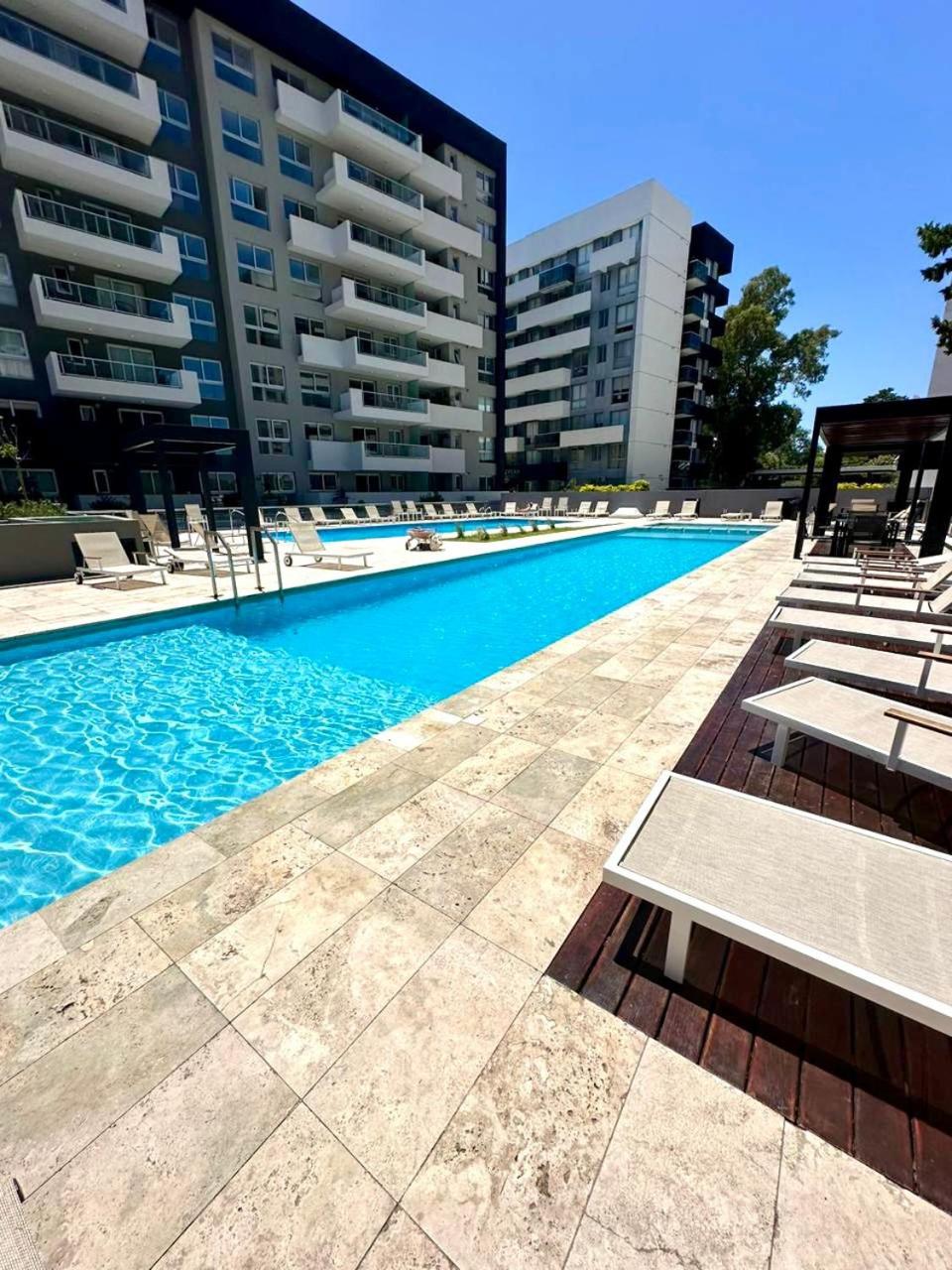 Two-Bedroom Deluxe Apartment with Balcony photo 1