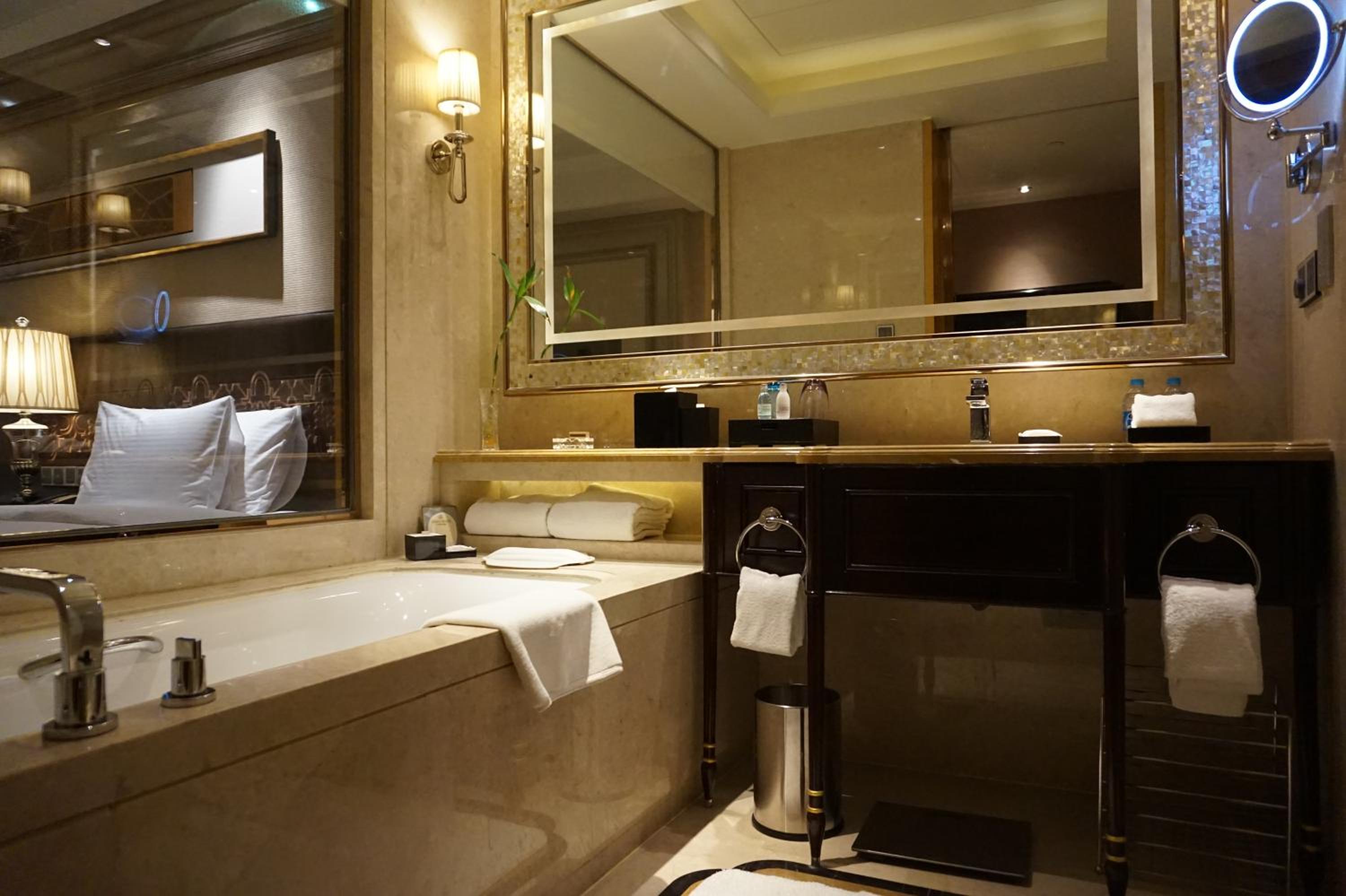 Executive King Room