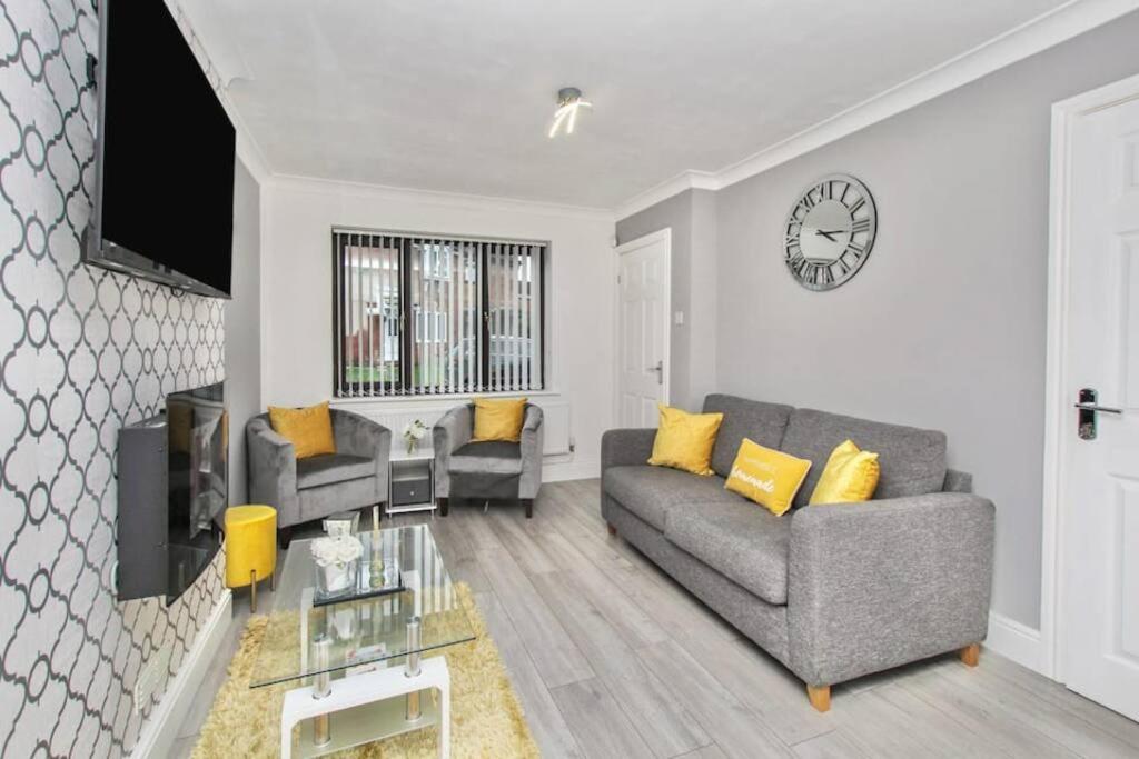 Two-Bedroom House photo 1