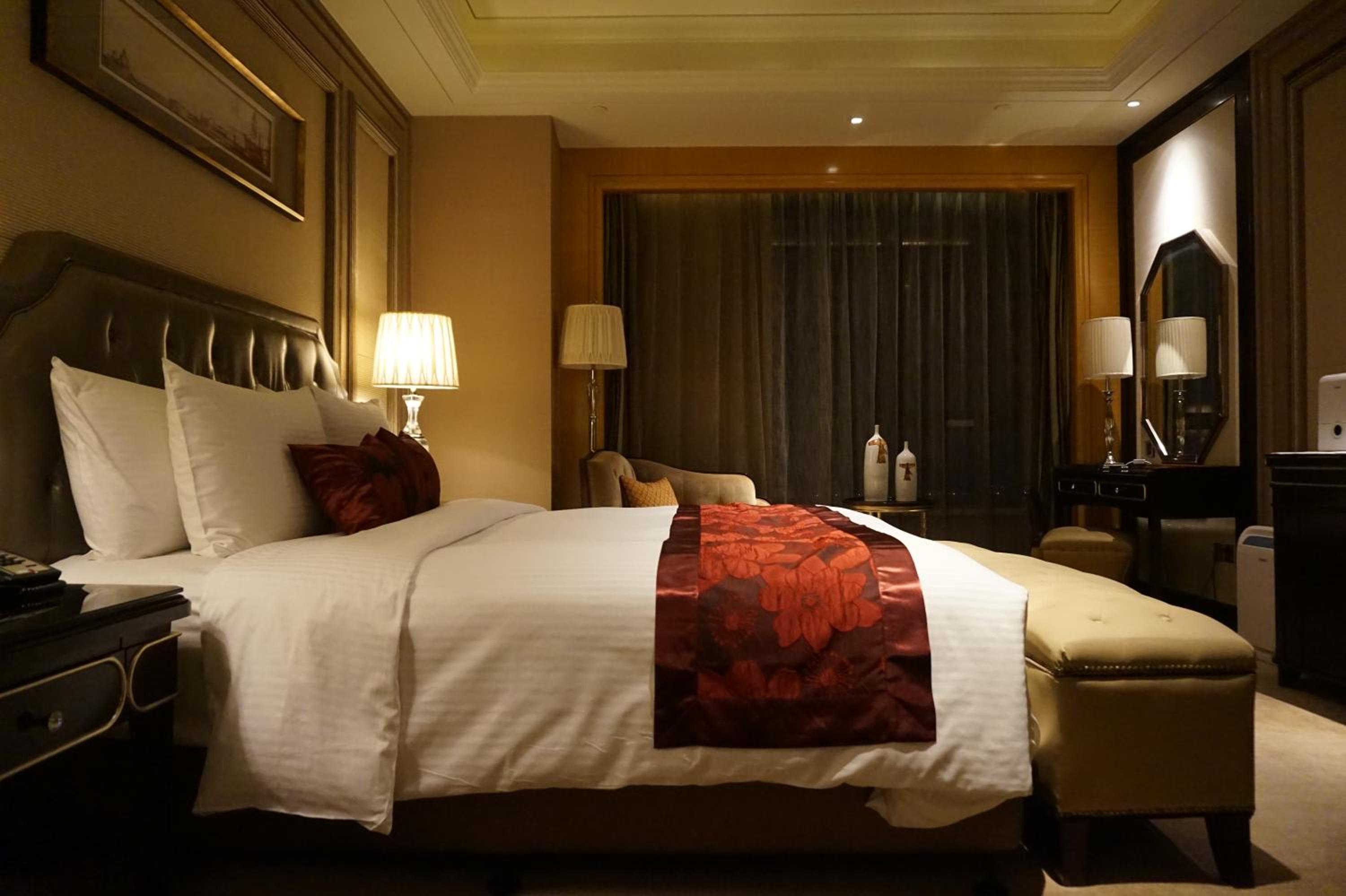 Executive King Room