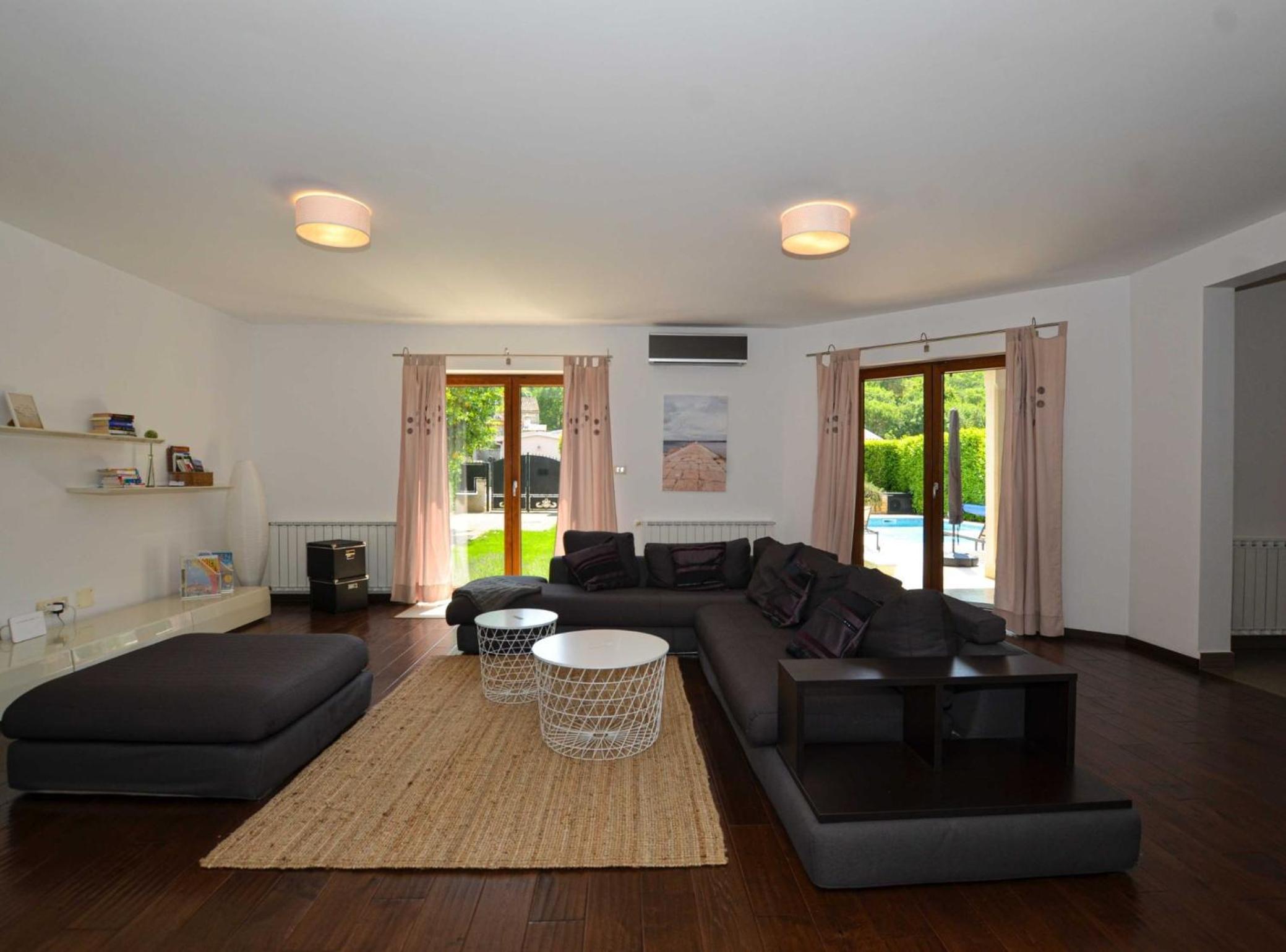 Four Bedroom photo 1