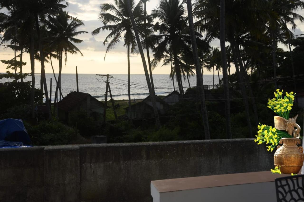 Deluxe Double Room with Balcony and Sea View photo 3