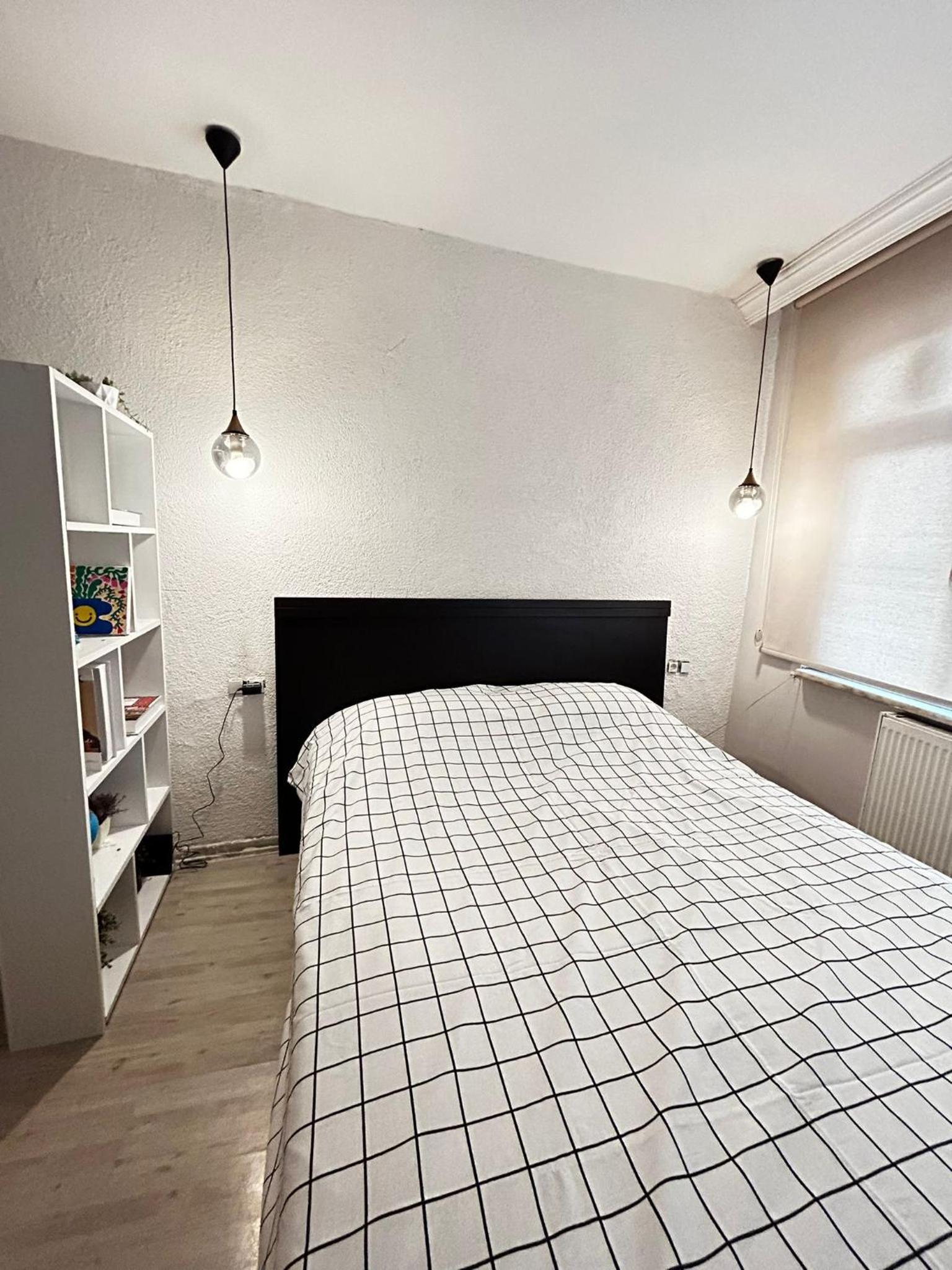 One-Bedroom Standard Apartment photo 1