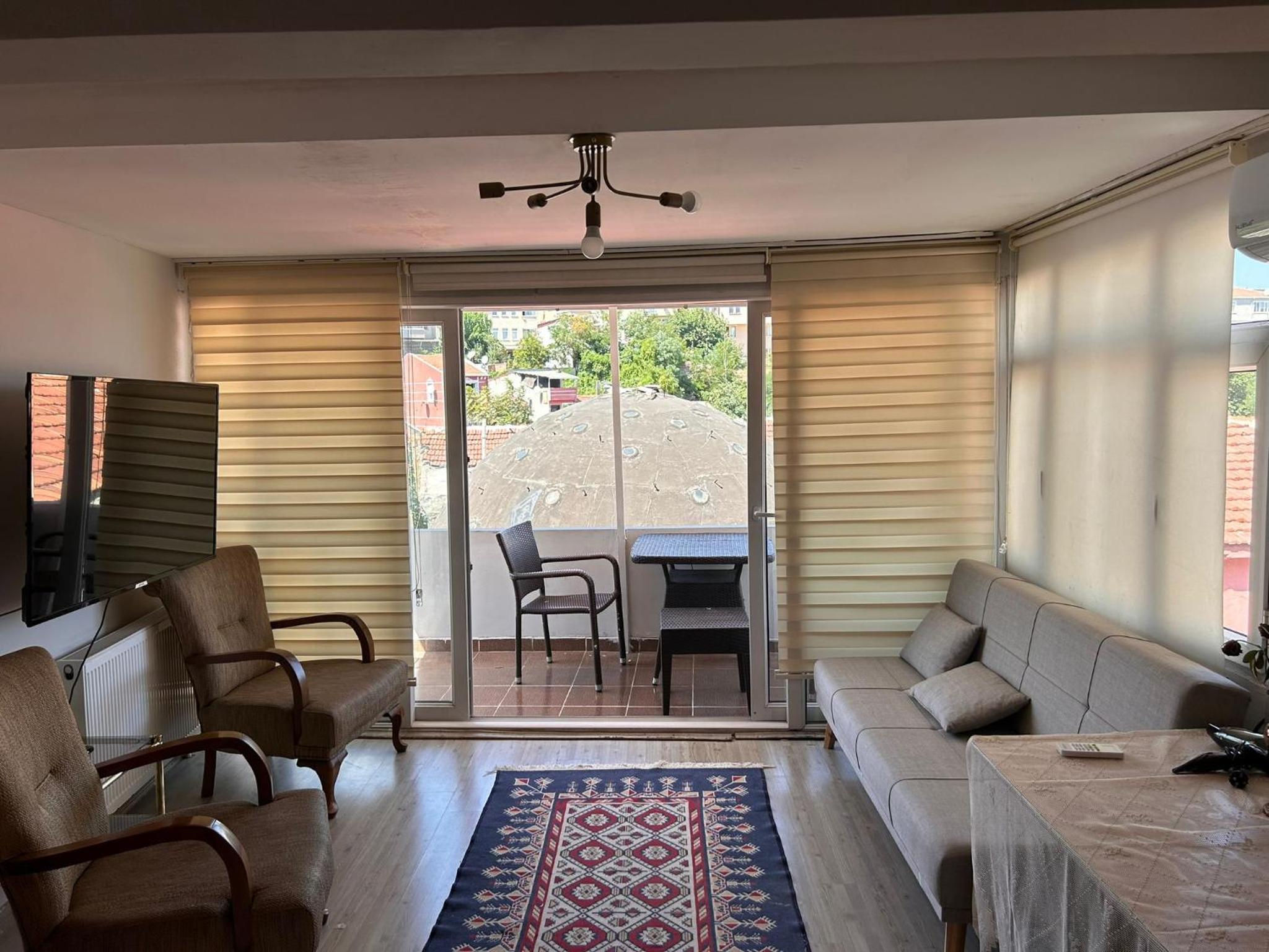 One-Bedroom Apartment with Sea View and Balcony photo 2