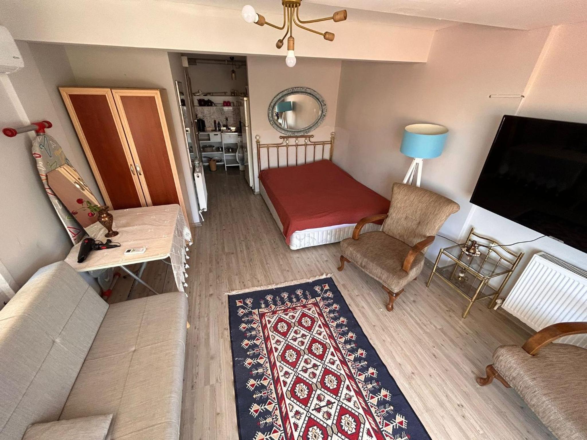 One-Bedroom Apartment with Sea View and Balcony photo 3