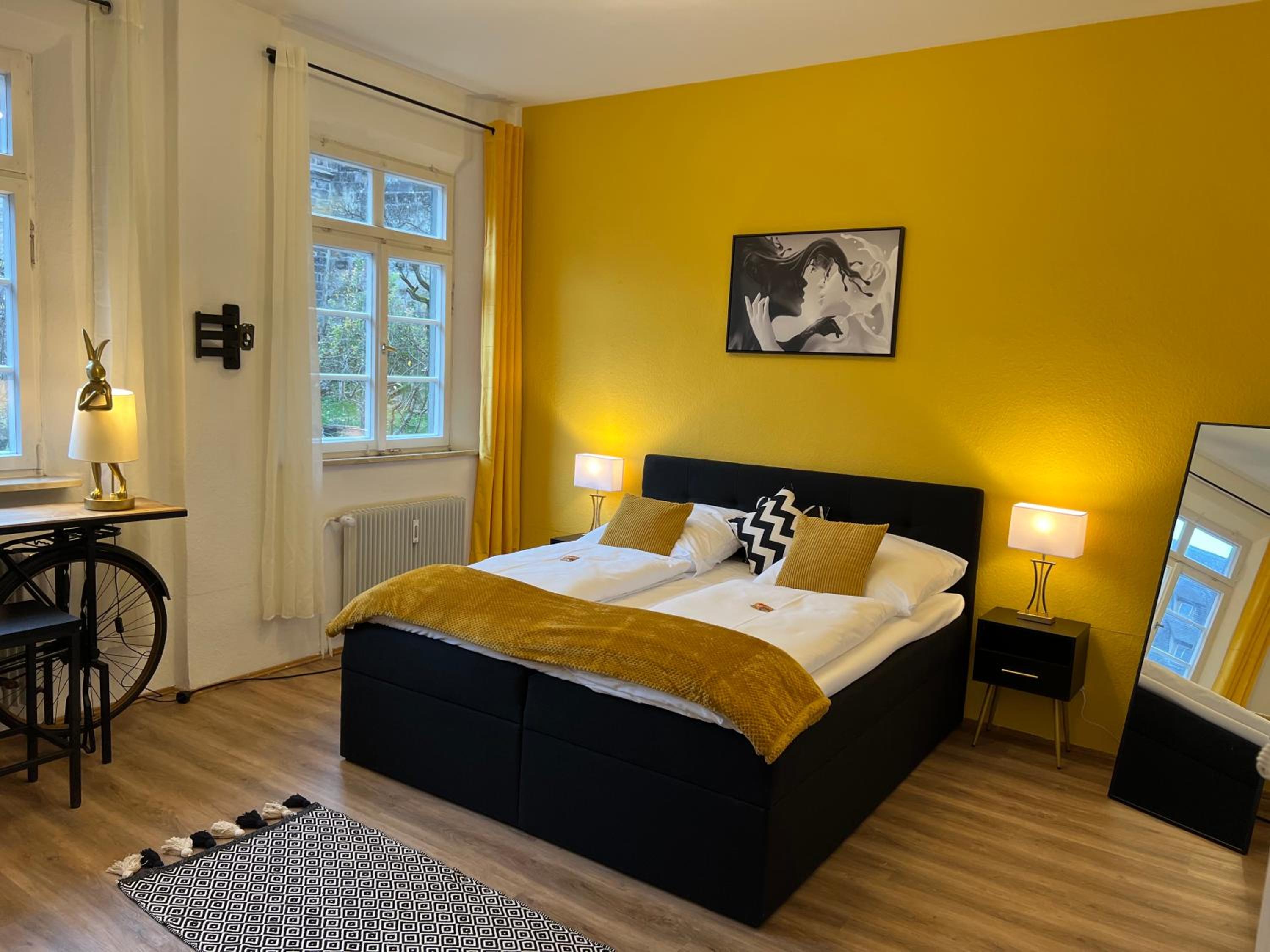 One-Bedroom Apartment photo 2