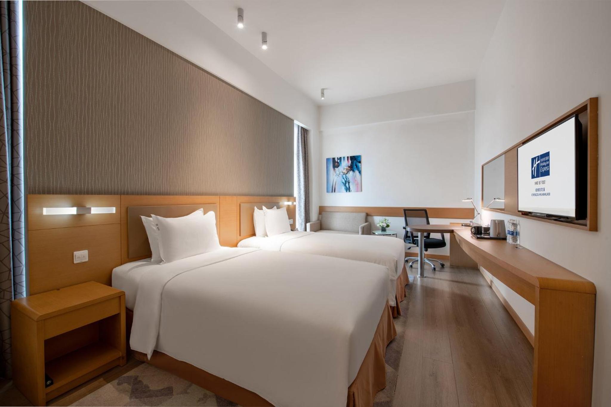 High Floor Standard Twin Room