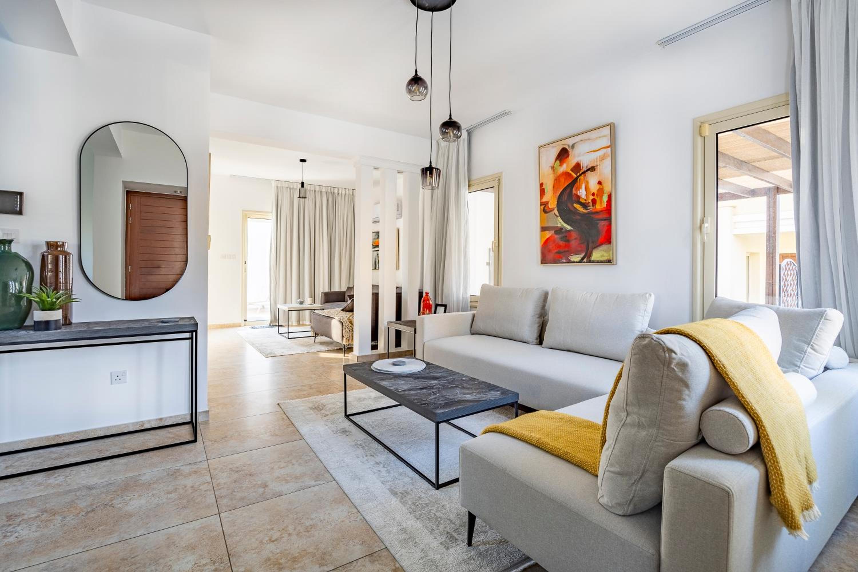 Villa photo 2