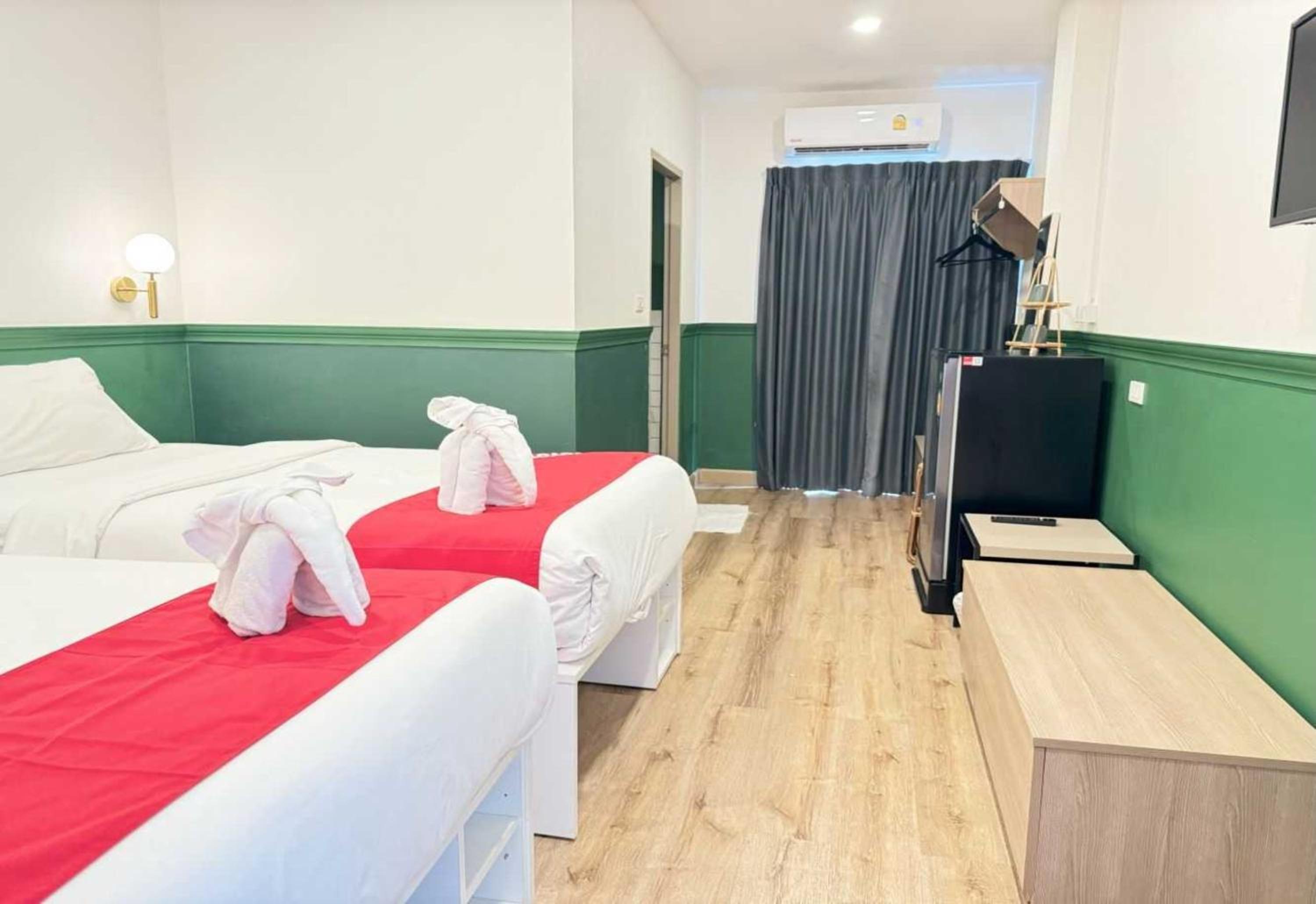 Superior Twin Room - Photo 4