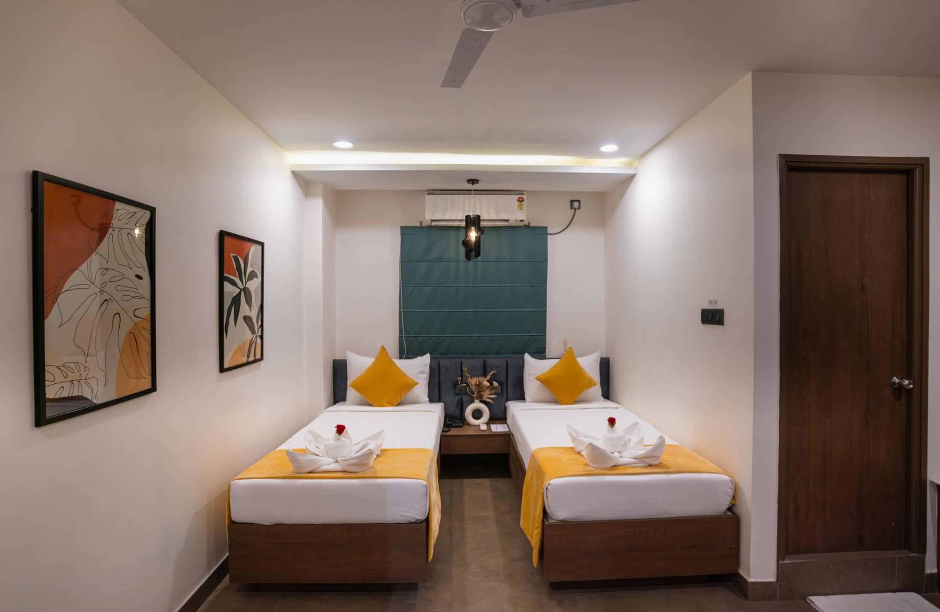 Standard Twin Room - Photo 6
