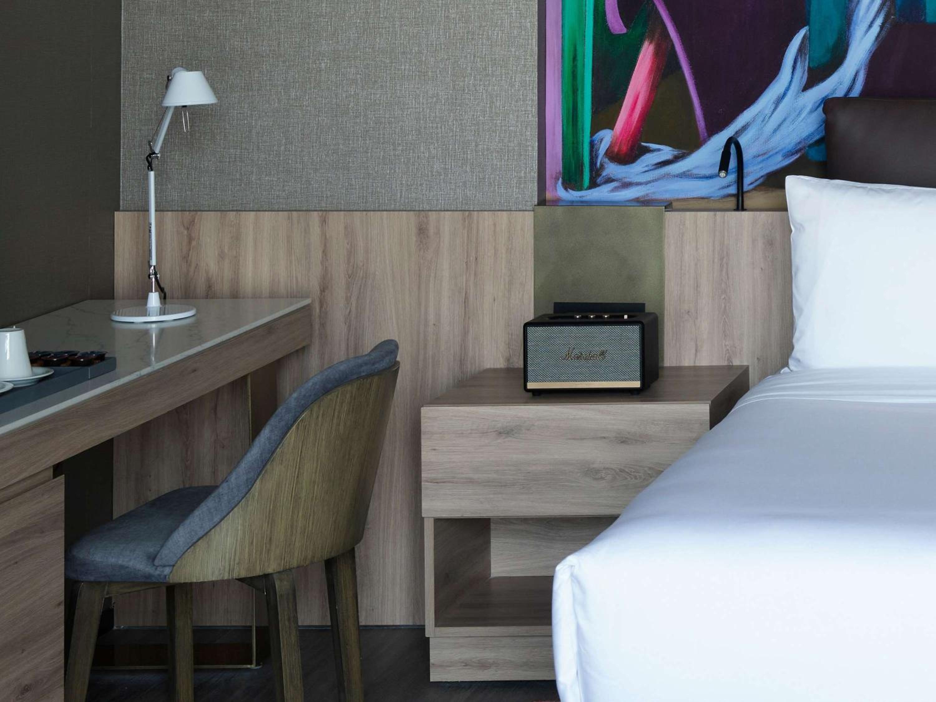 Skyline King Suite with Terrace - Photo 11