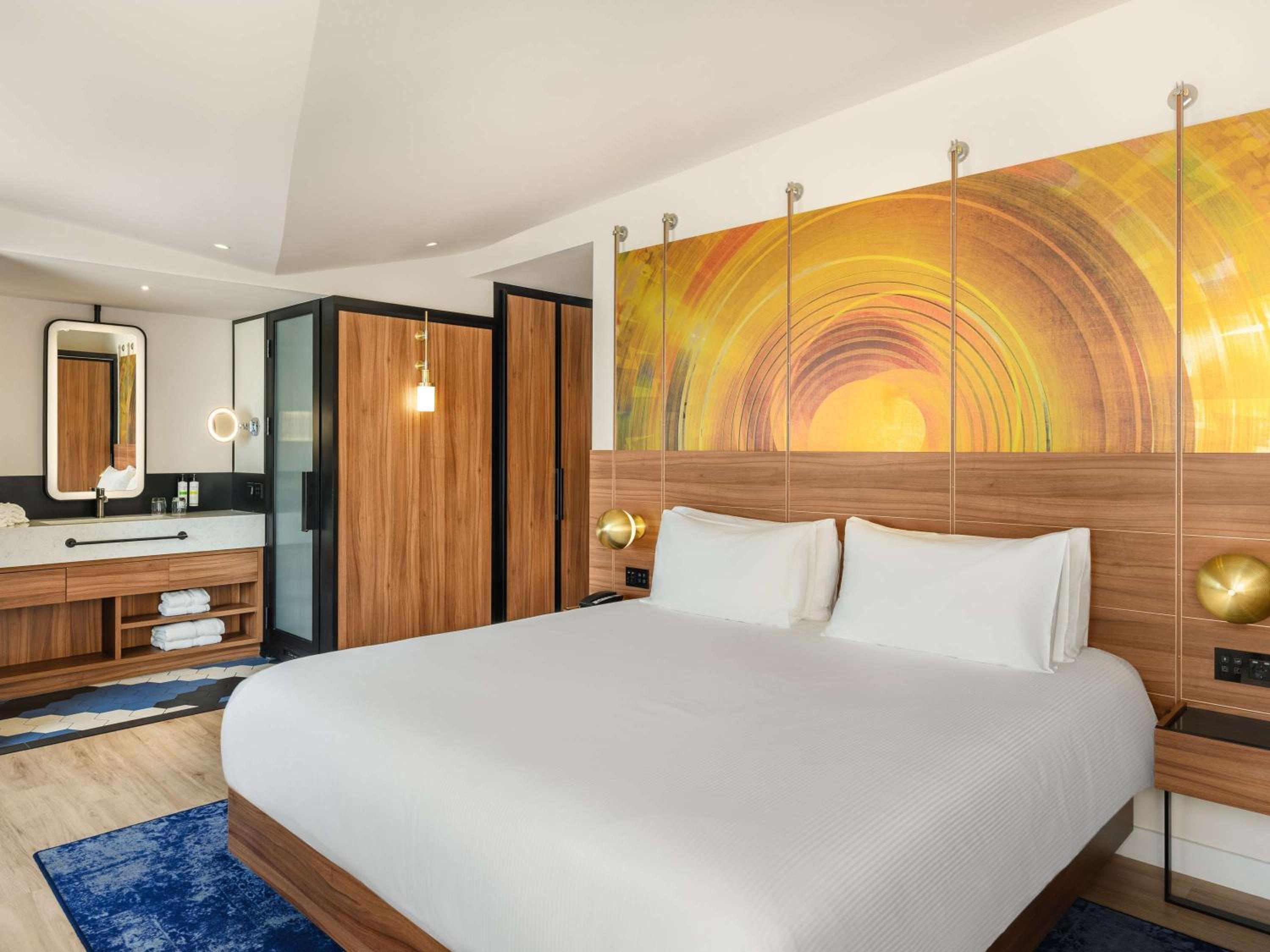 Premium Room - Photo 7