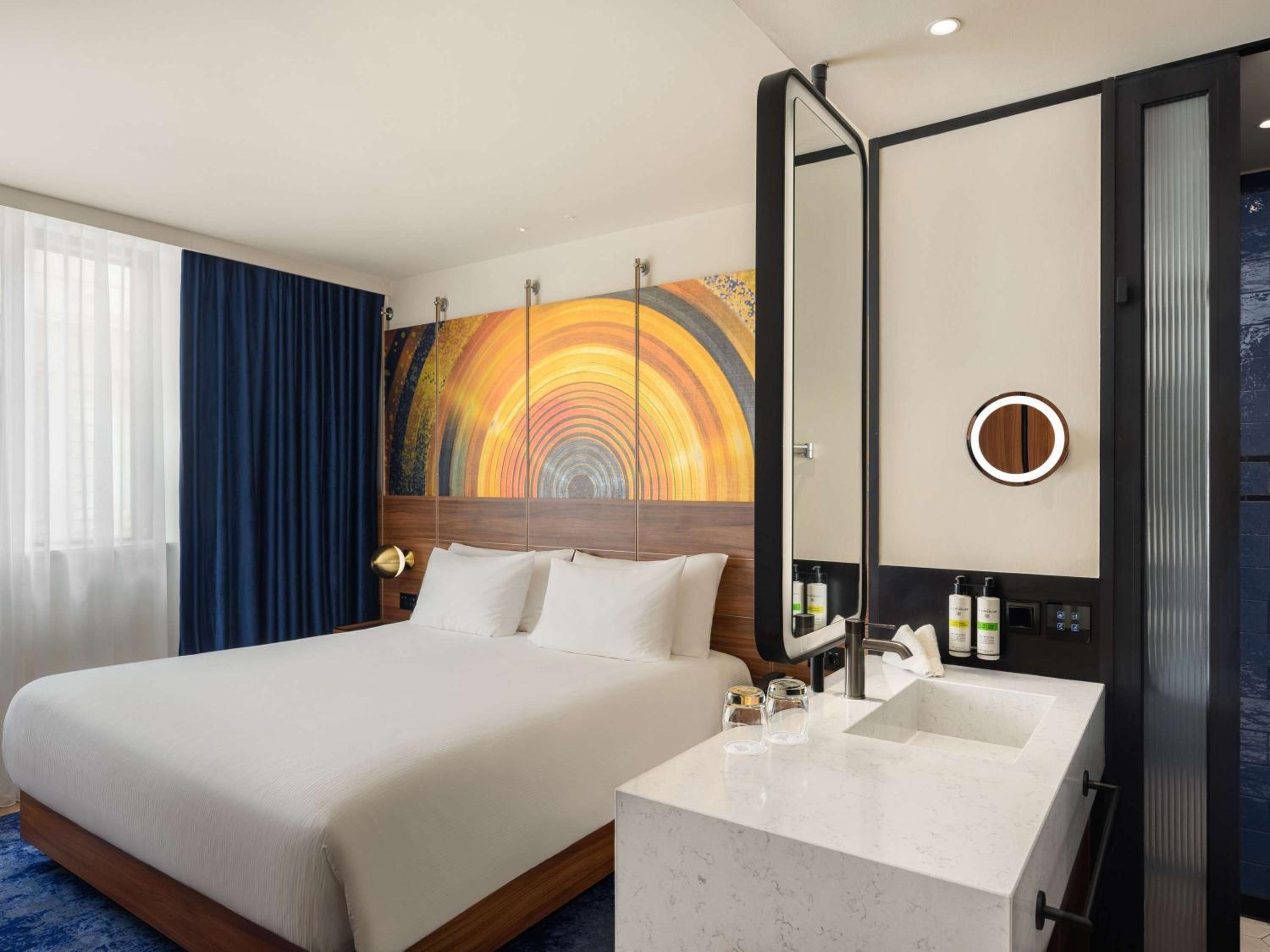 Premium Room - Photo 9