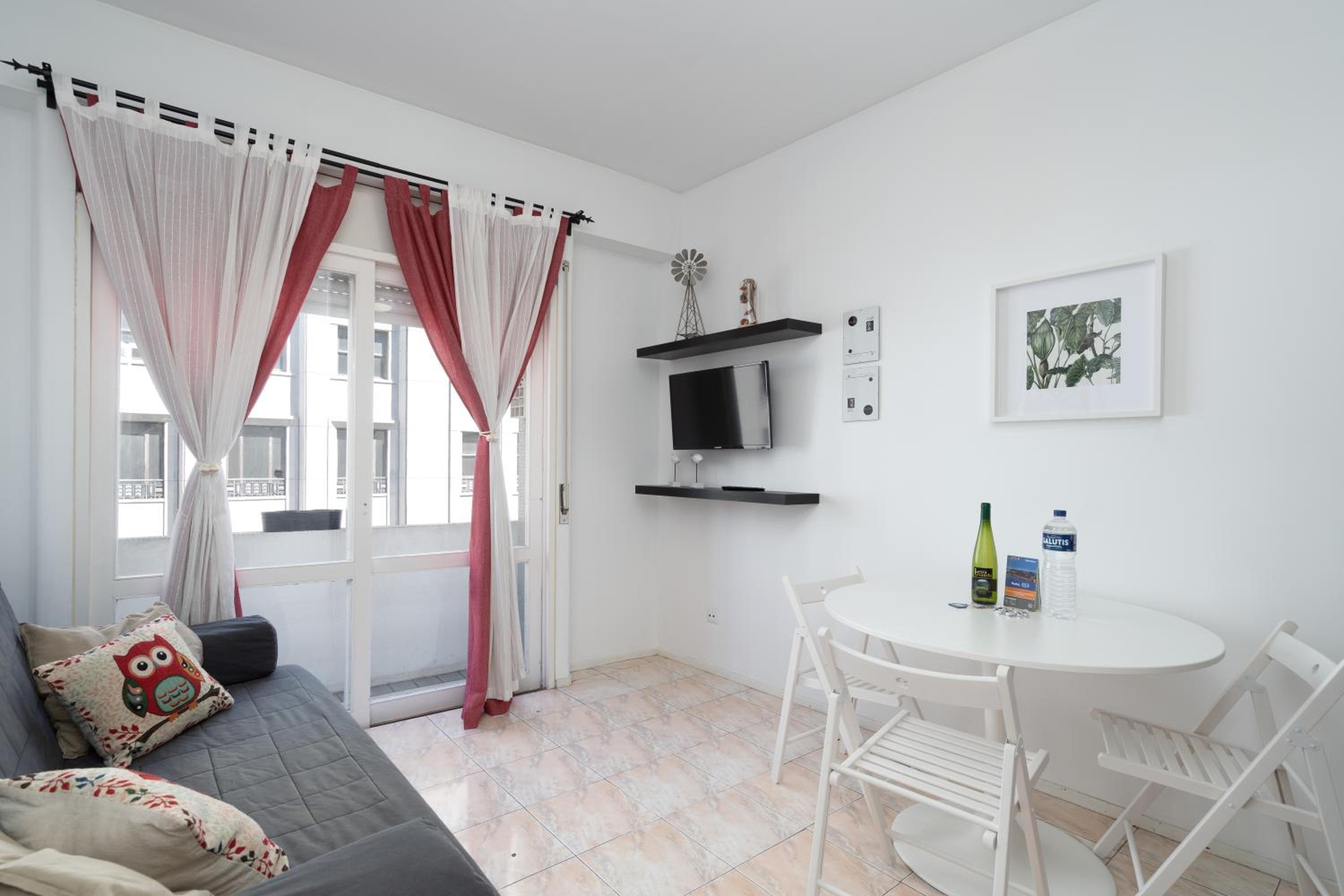 Classic Apartment - Photo 3