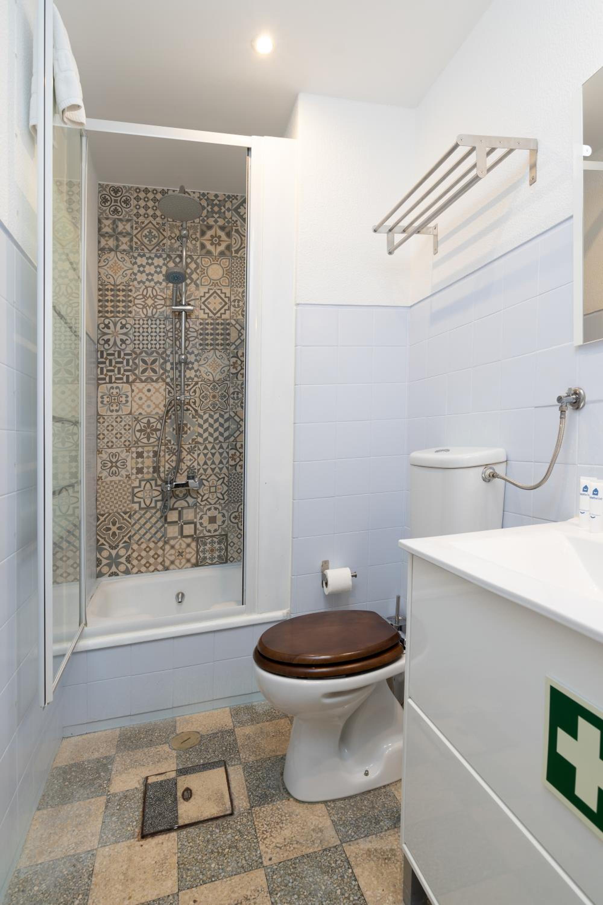 Classic Apartment - Photo 14