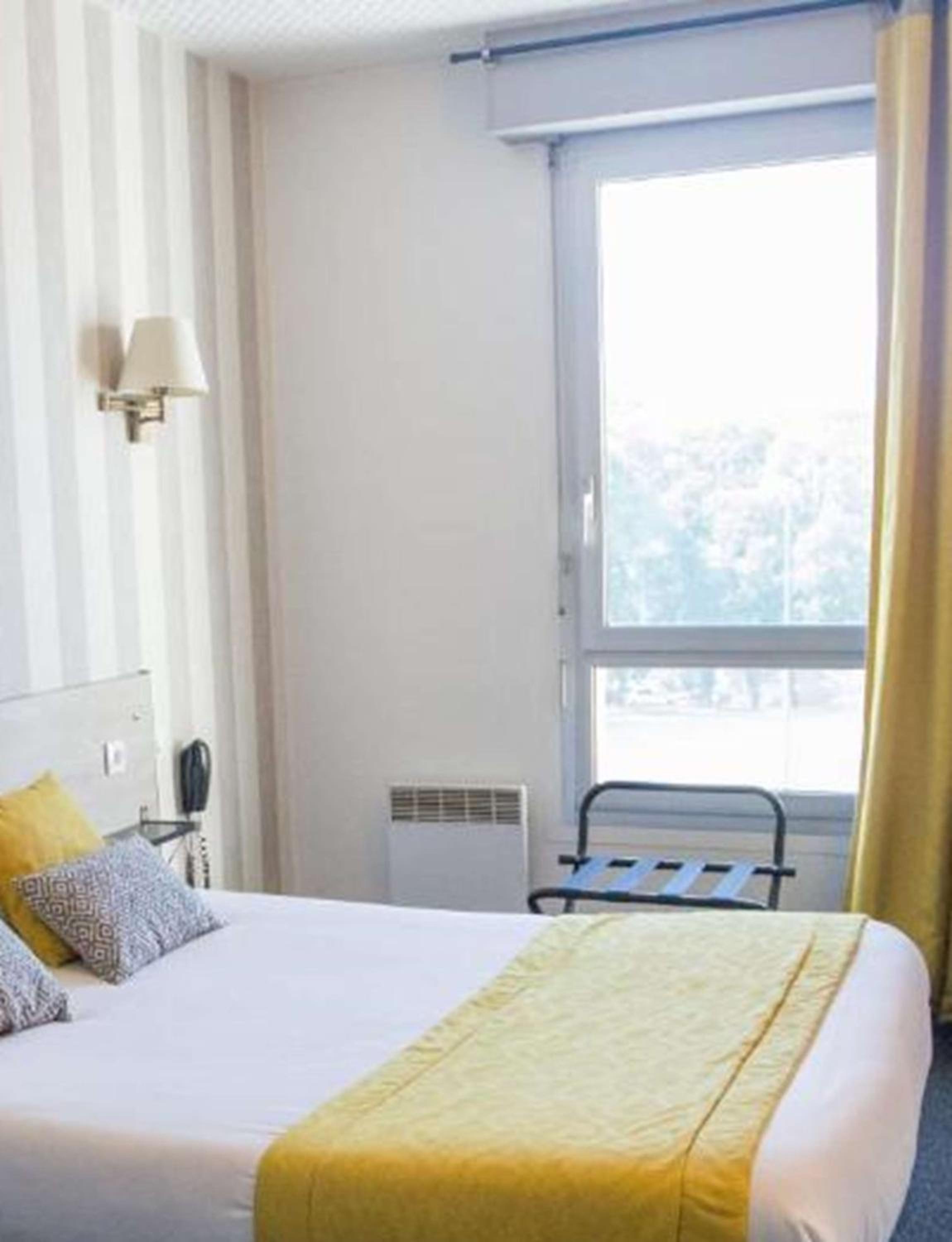 Standard Double Room - Non-Smoking photo 1