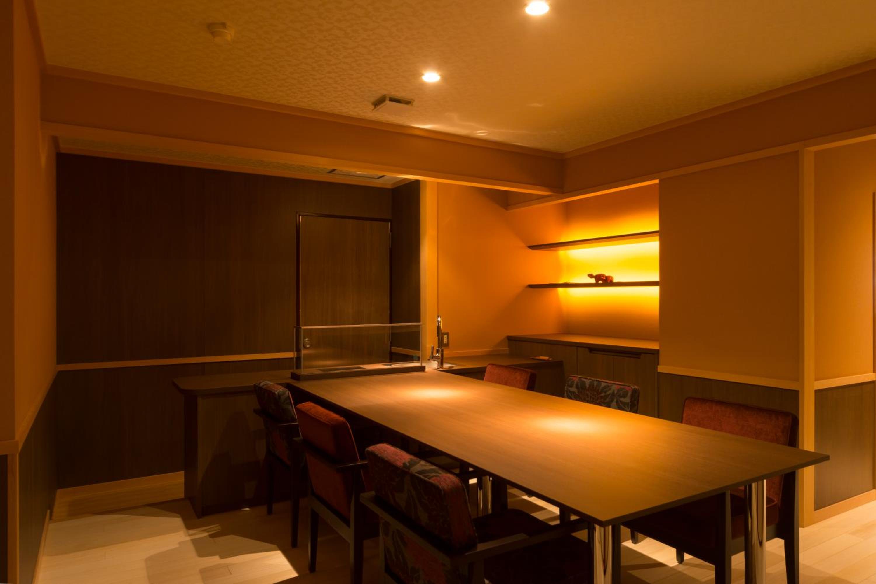 Premium Suite with Tatami Area and Open-Air Bath photo 3