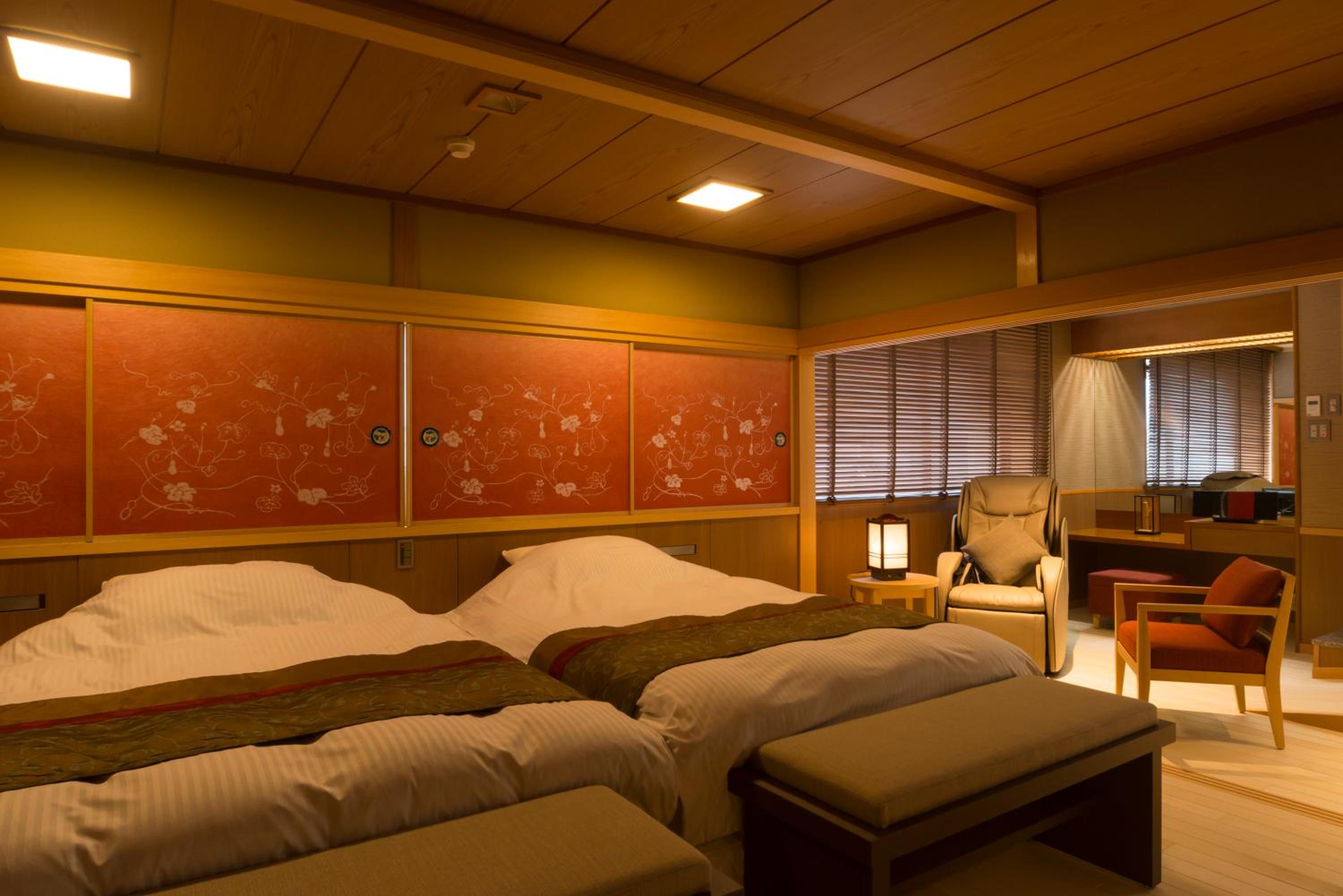 Premium Suite with Tatami Area and Open-Air Bath photo 2
