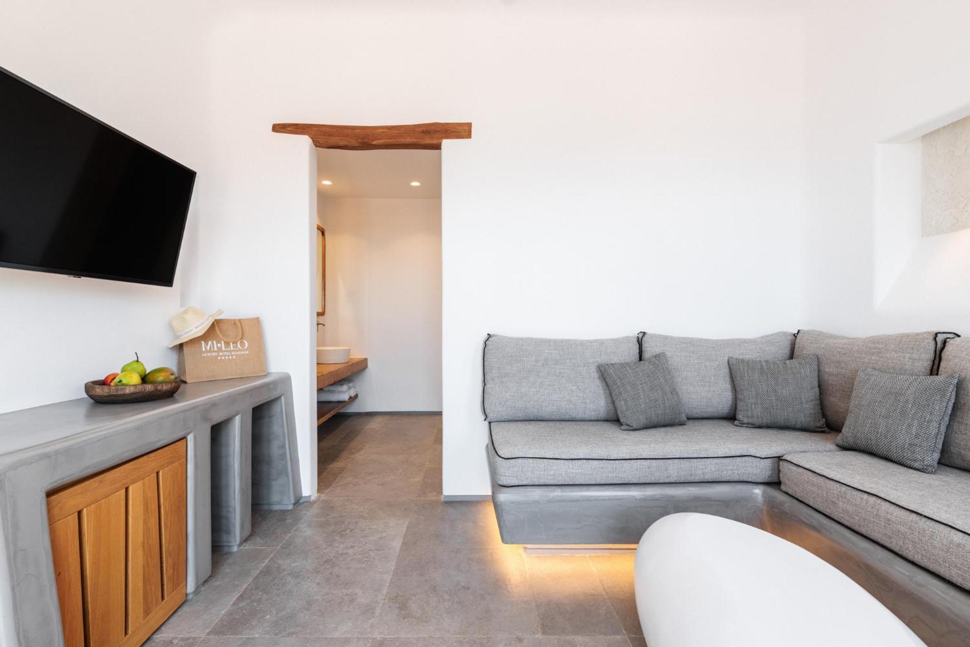 Superior Executive Suite with Private Pool & Sea View