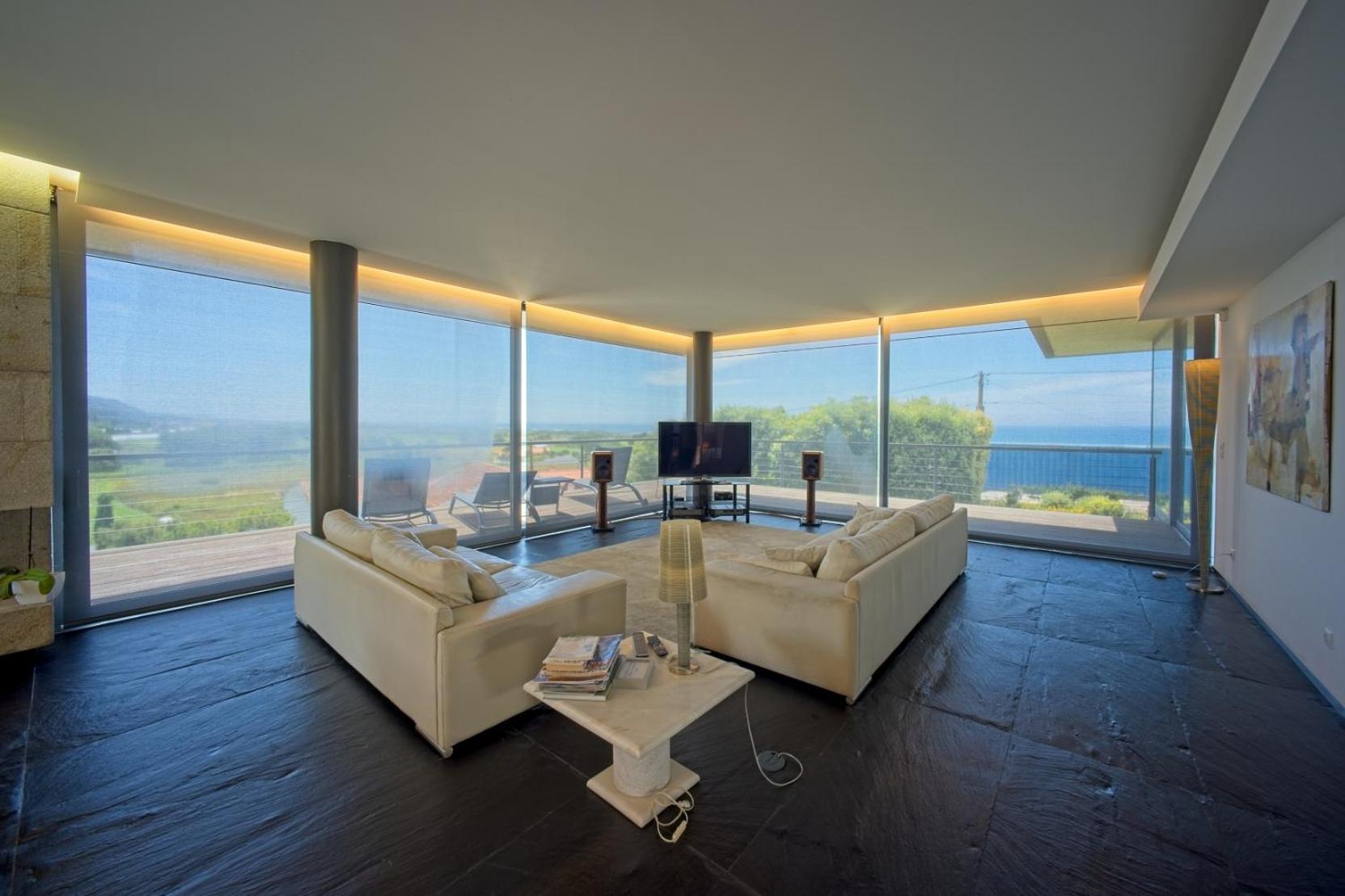 Four-Bedroom House photo 1
