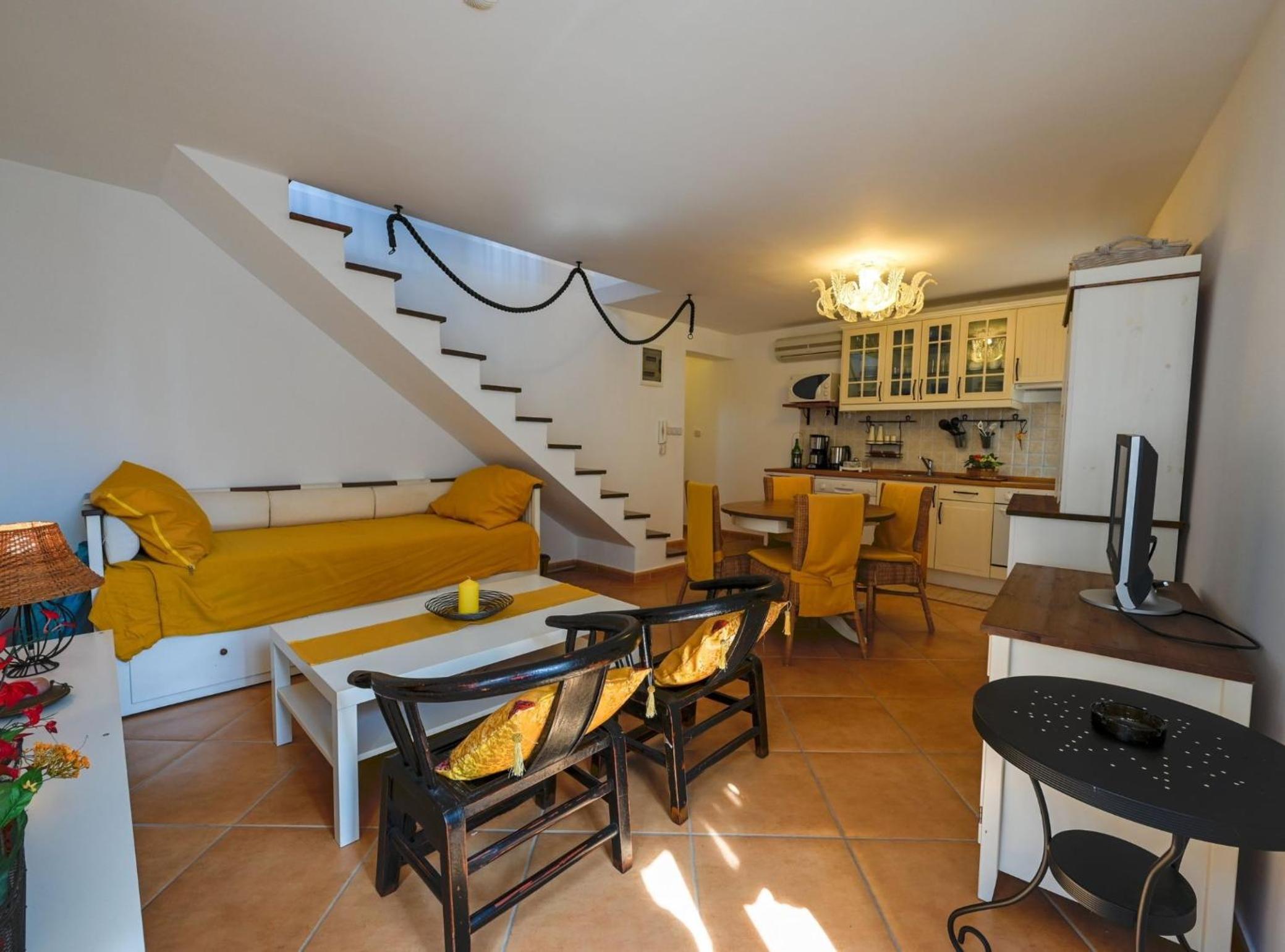 One Bedroom Apartment