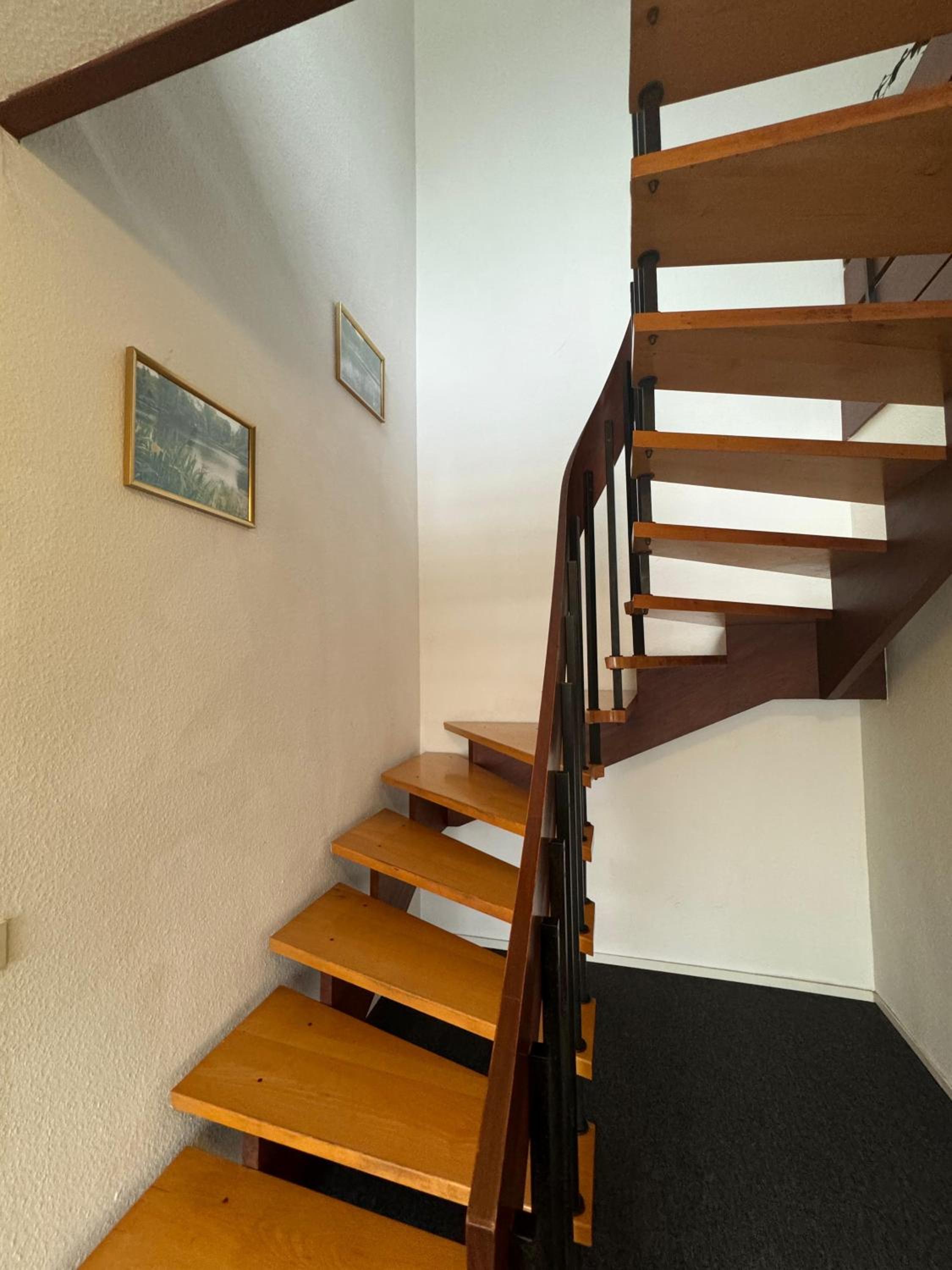 Three-Bedroom House photo 3