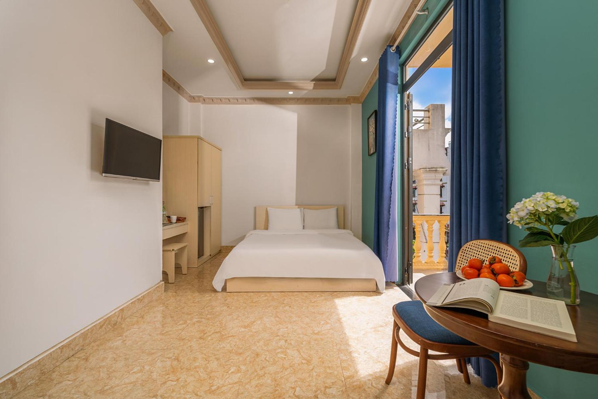 Deluxe Double Room With Balcony