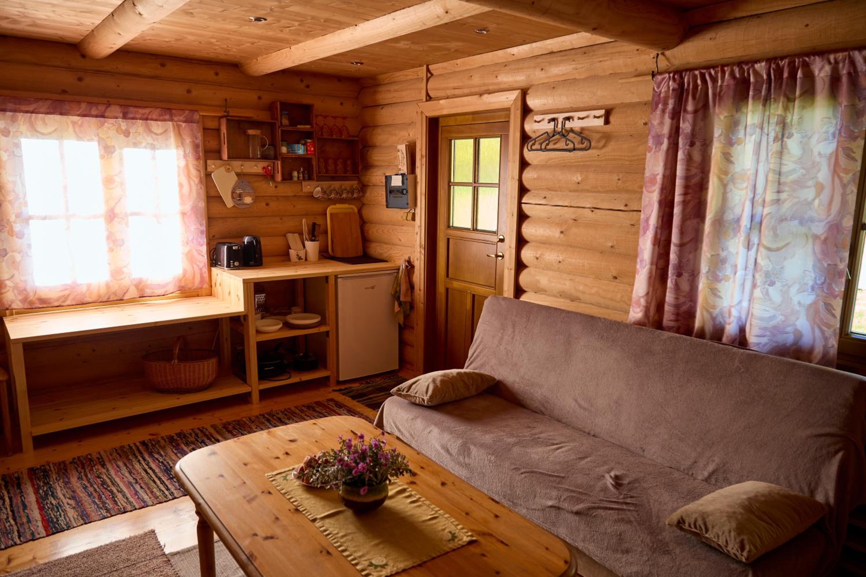 One-Bedroom House photo 2