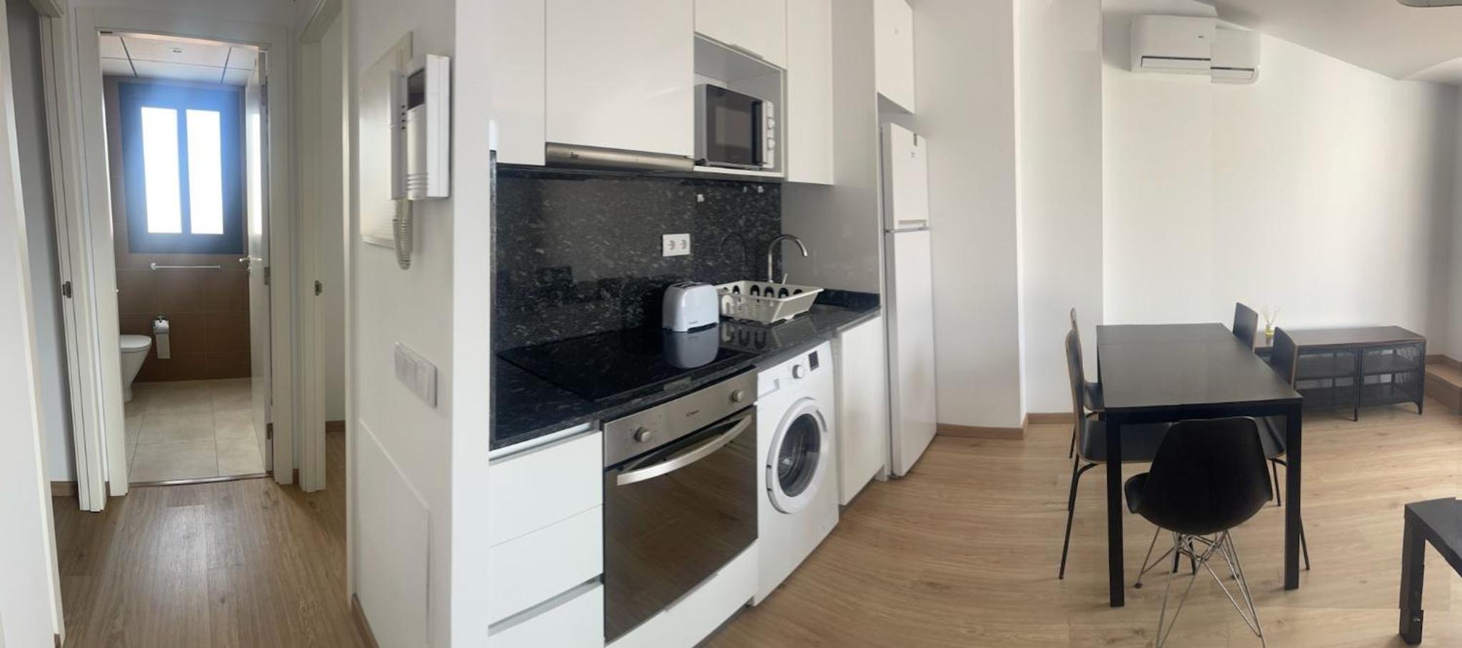 Two-Bedroom Deluxe Apartment photo 2