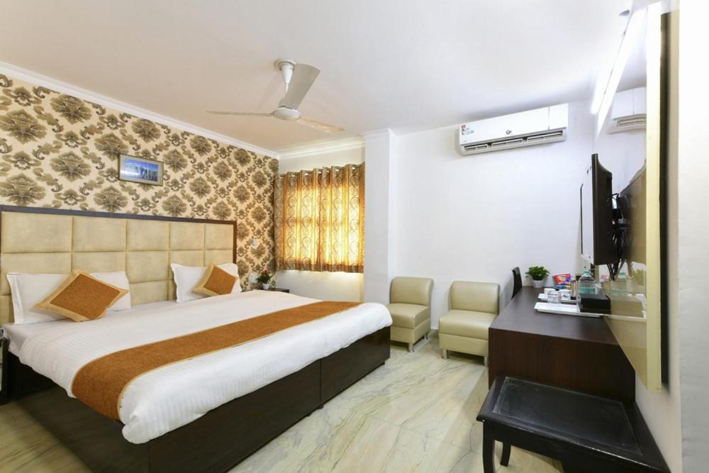 Deluxe Double Room With Shower
