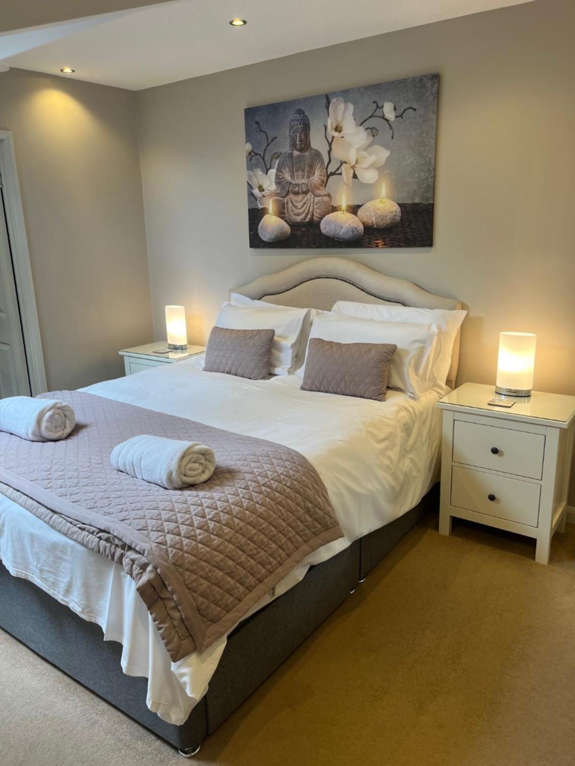 One-Bedroom House photo 1