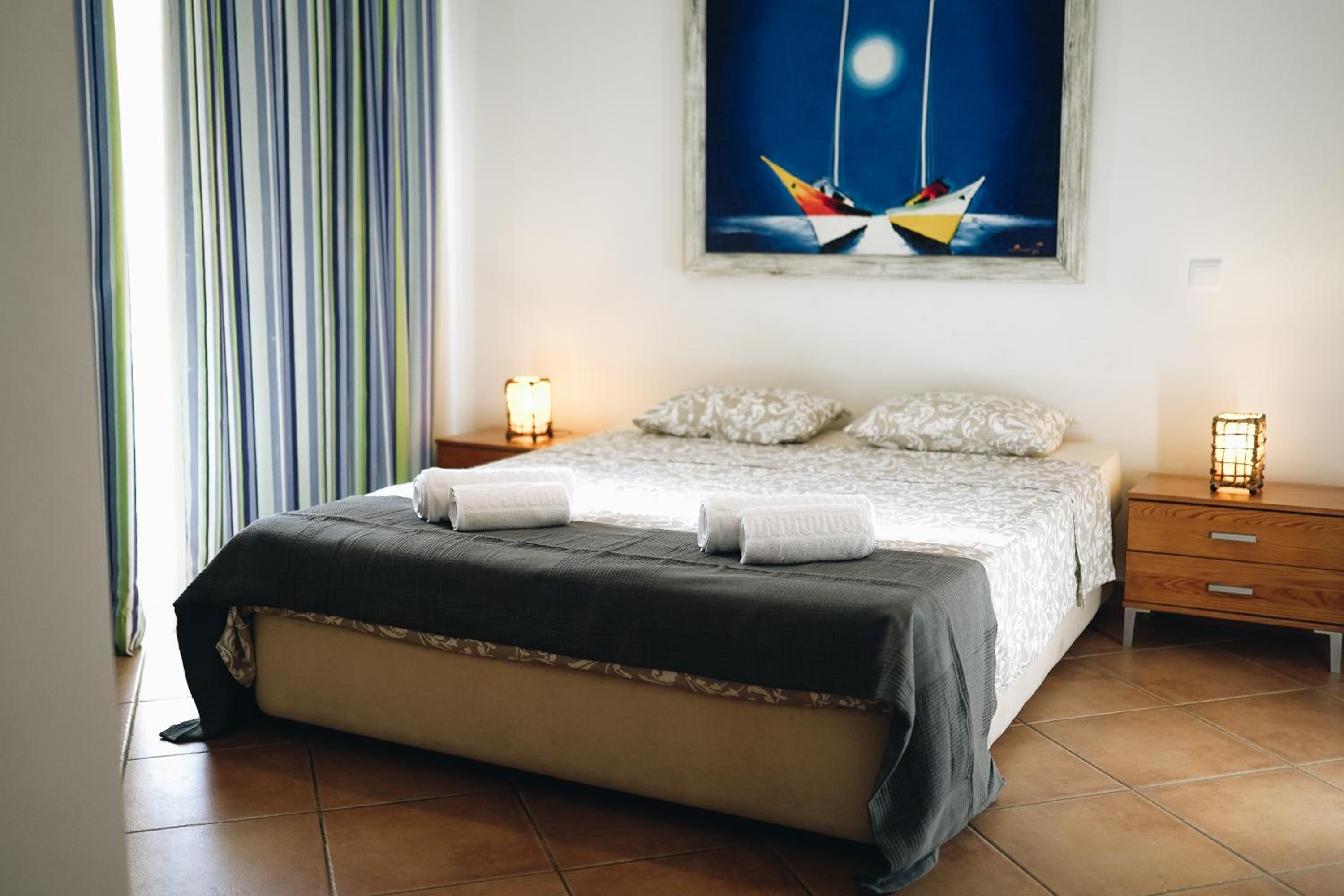 Two-Bedroom Standard Apartment - Photo 2