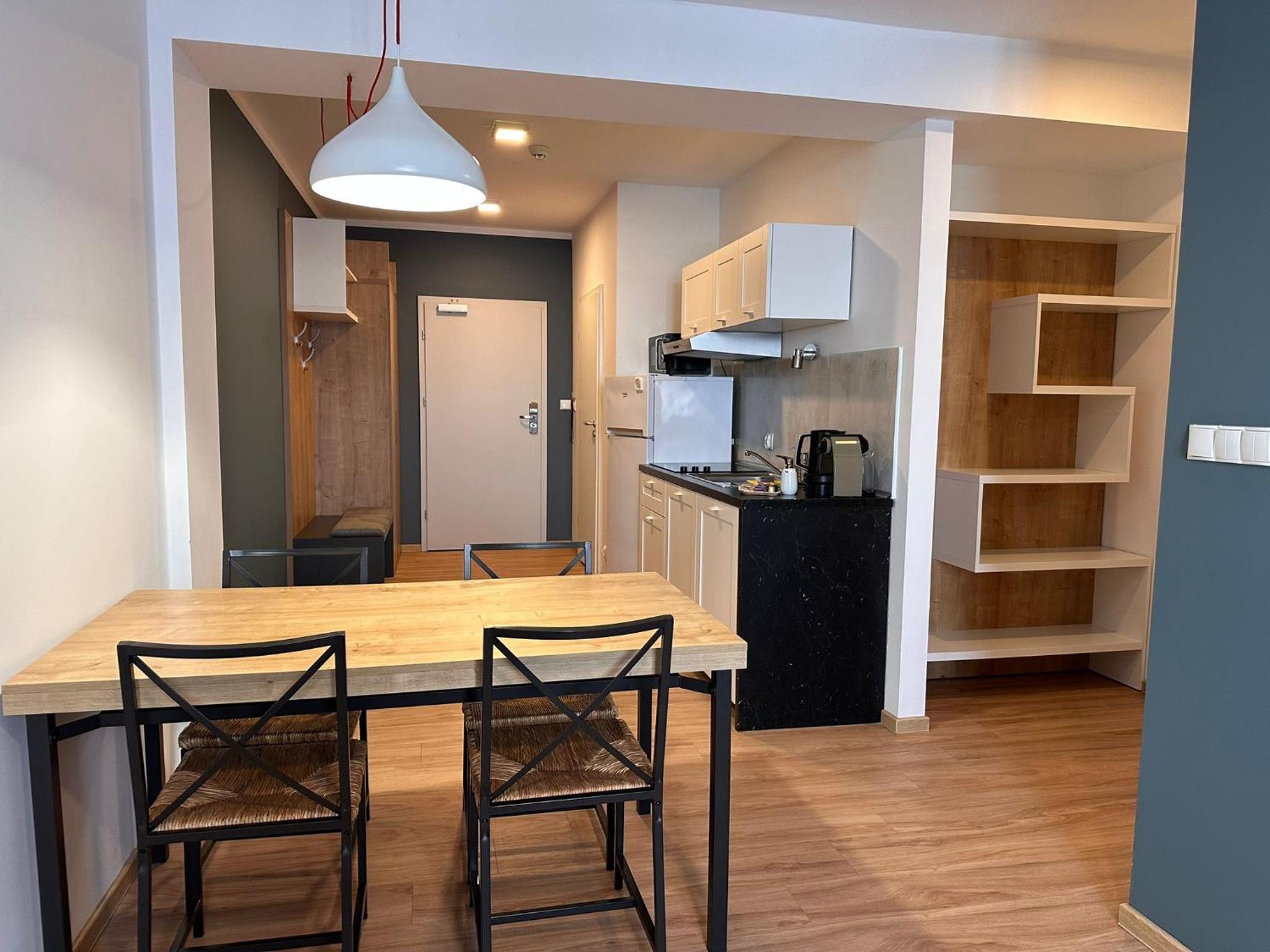 Apartment photo 2