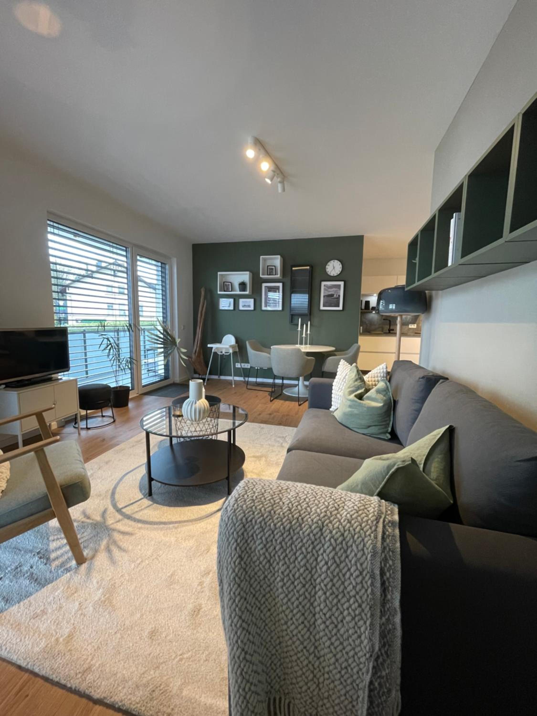 One-Bedroom Apartment with Balcony photo 1