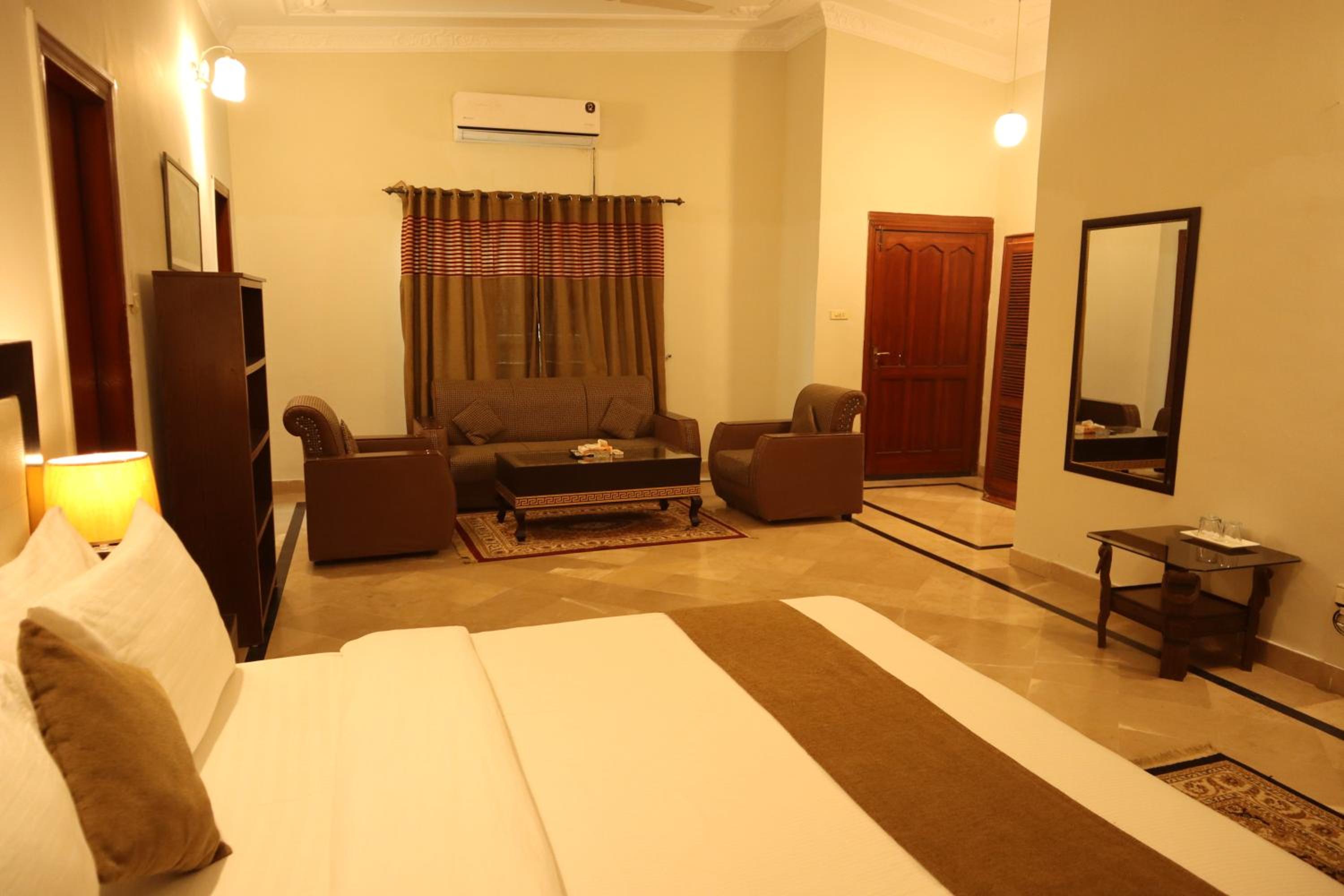 Suite photo 1