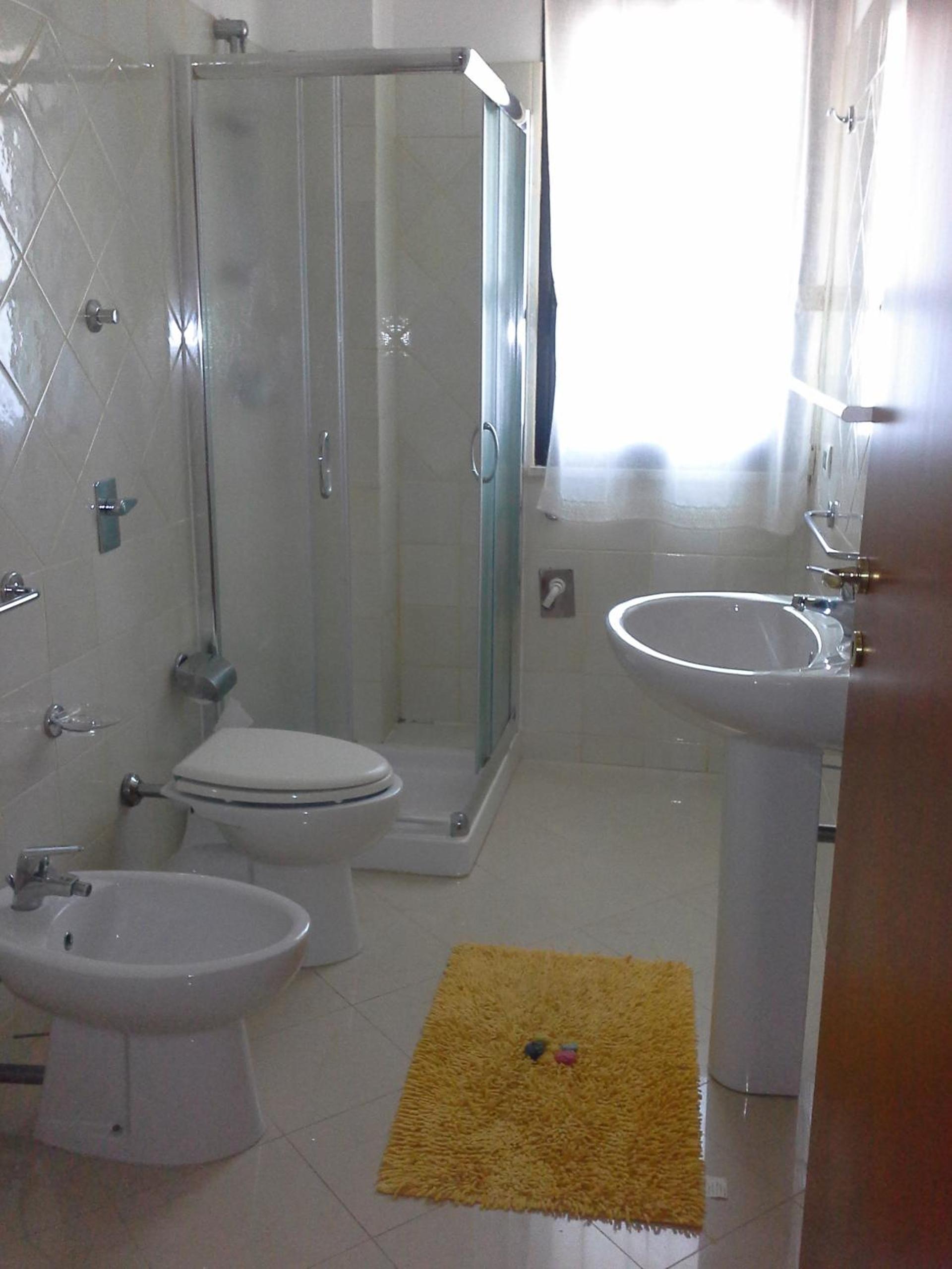 One-Bedroom Apartment - Photo 10
