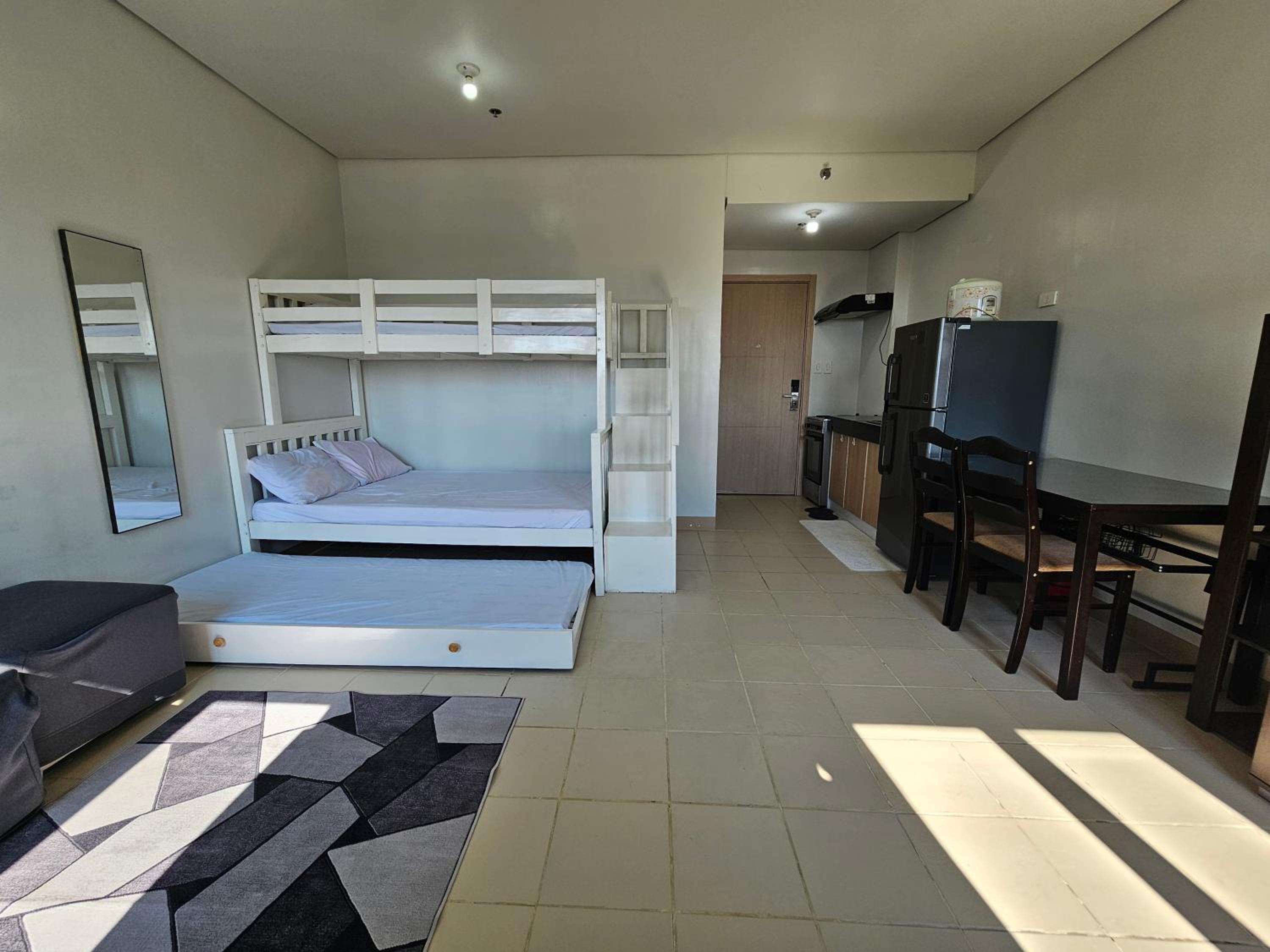 One-Bedroom Family Apartment photo 3