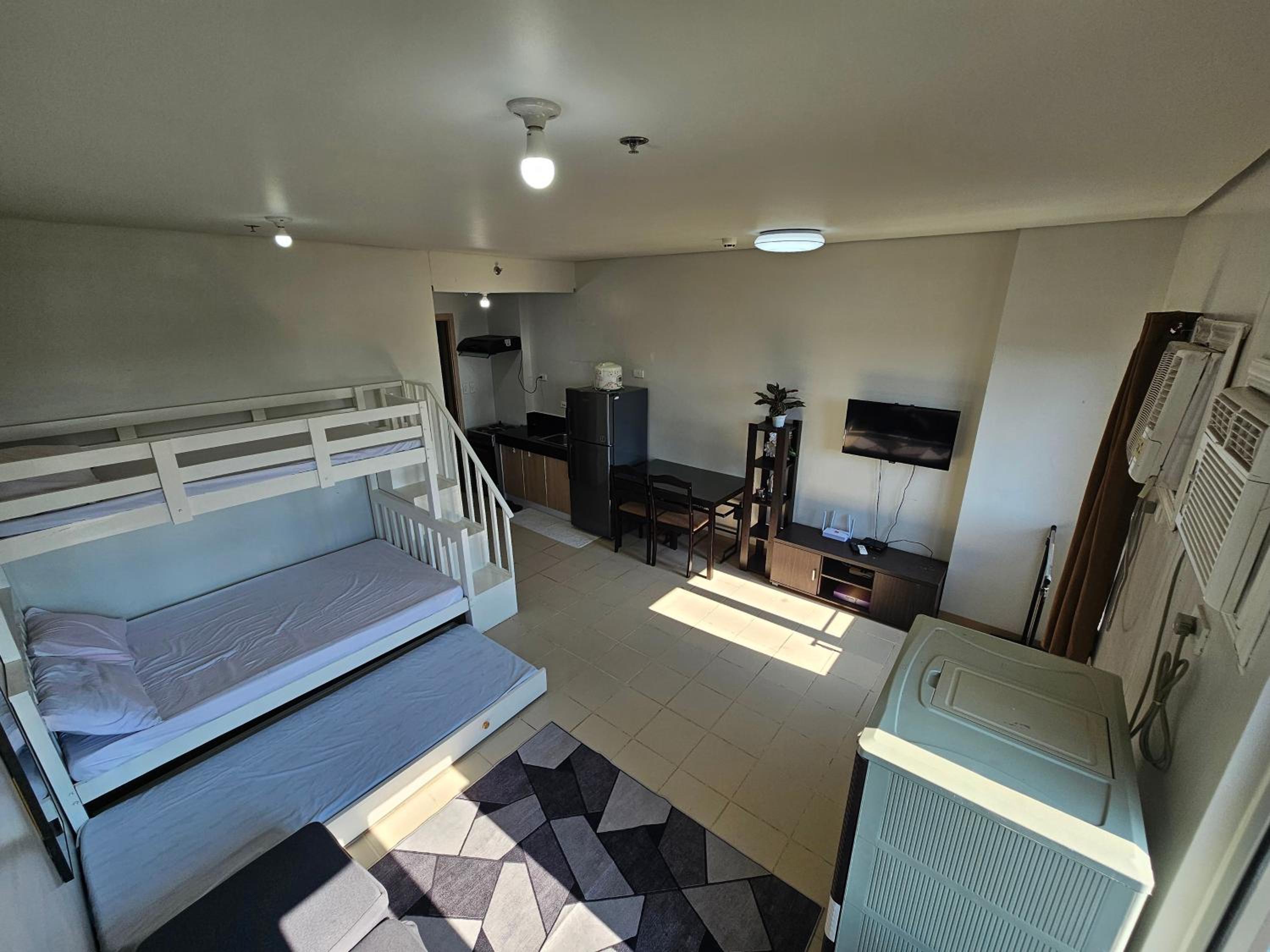 One-Bedroom Family Apartment photo 1
