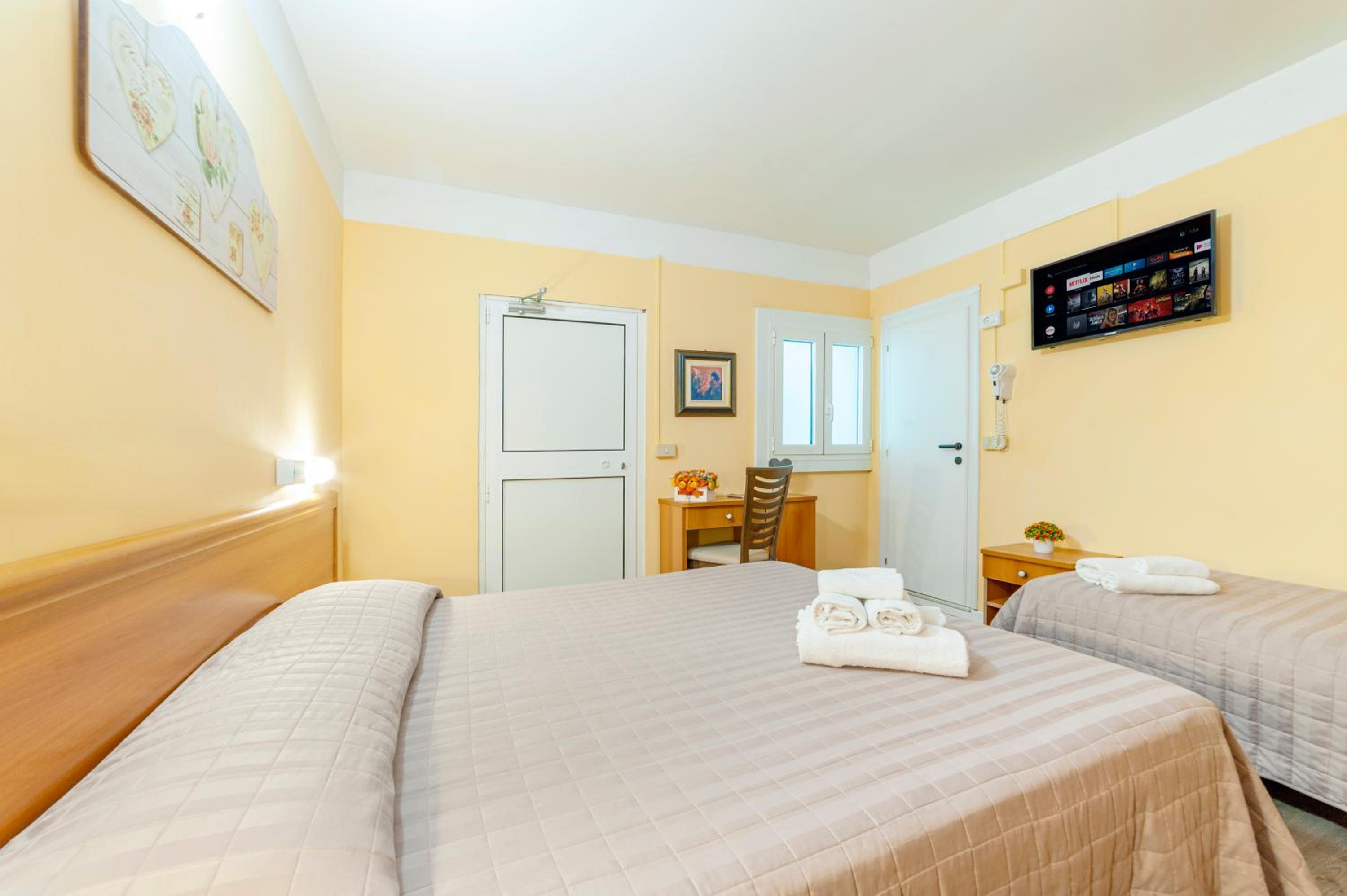 Economy Double Room - Attic floor photo 1