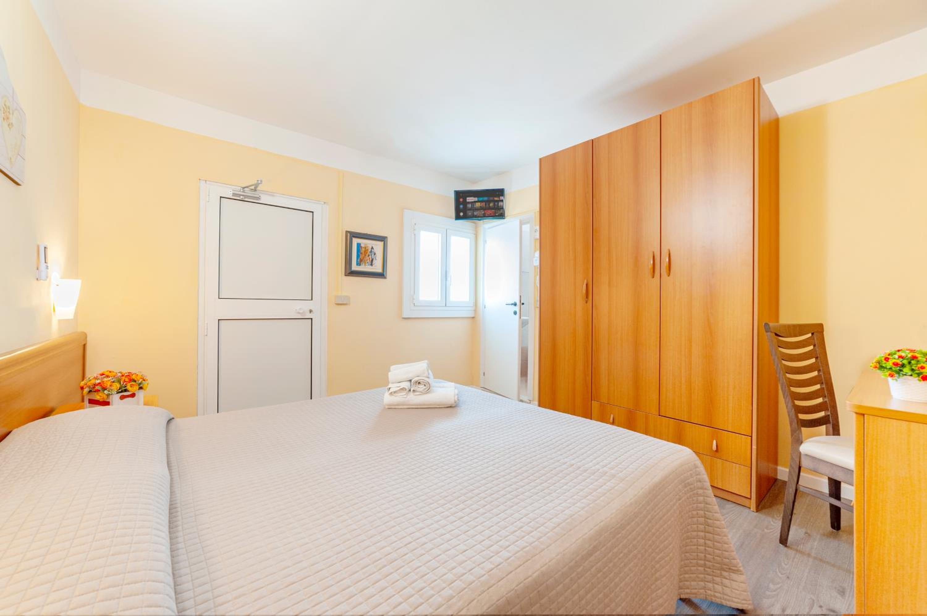 Economy Double Room - Attic floor photo 3