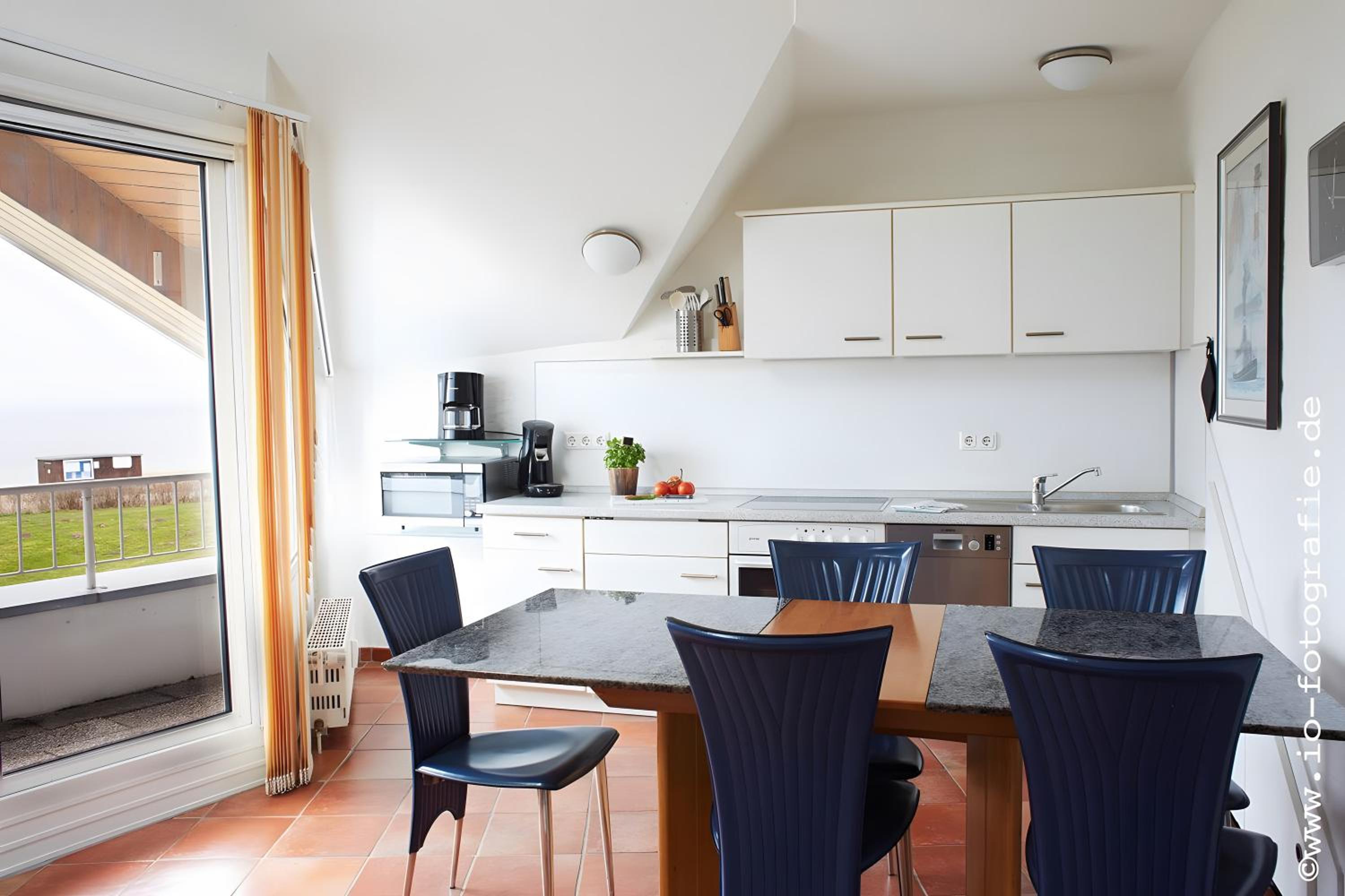 Superior One-Bedroom Apartment With Balcony photo 3