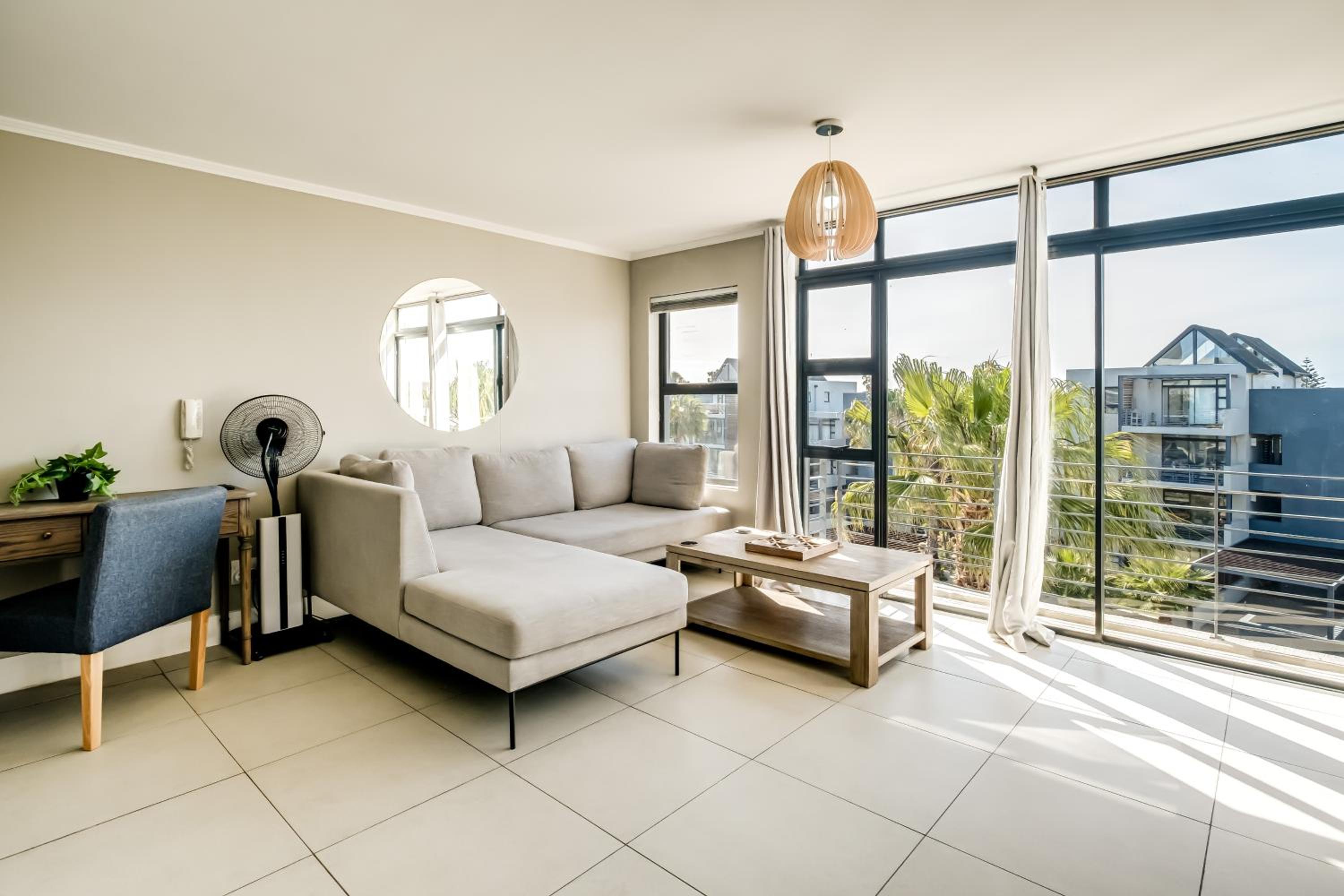 One-Bedroom Apartment - Photo 32