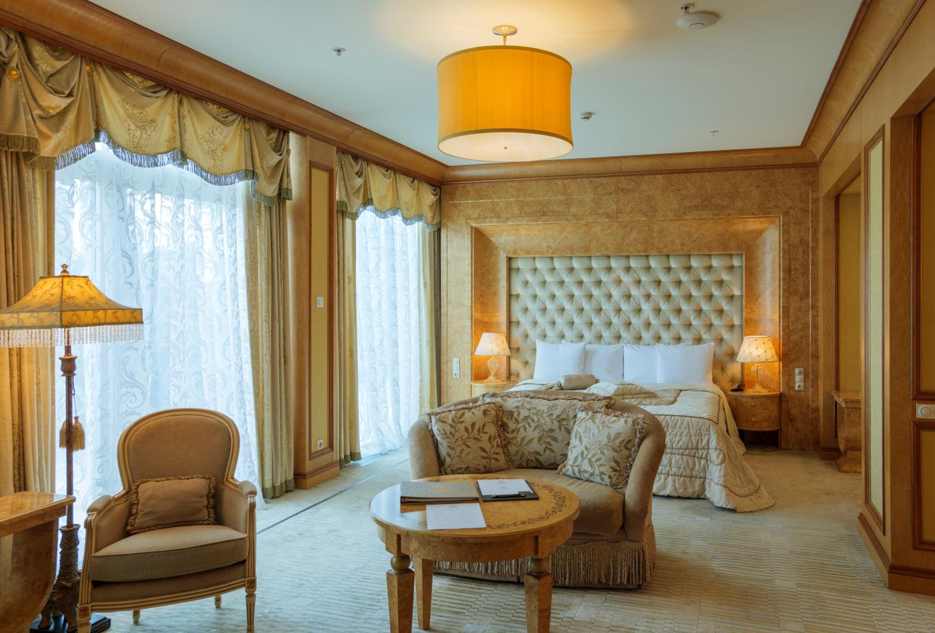 Golf Deluxe Room