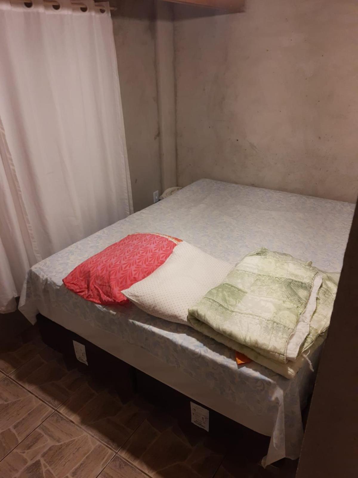Double Room with Shared Bathroom photo 1